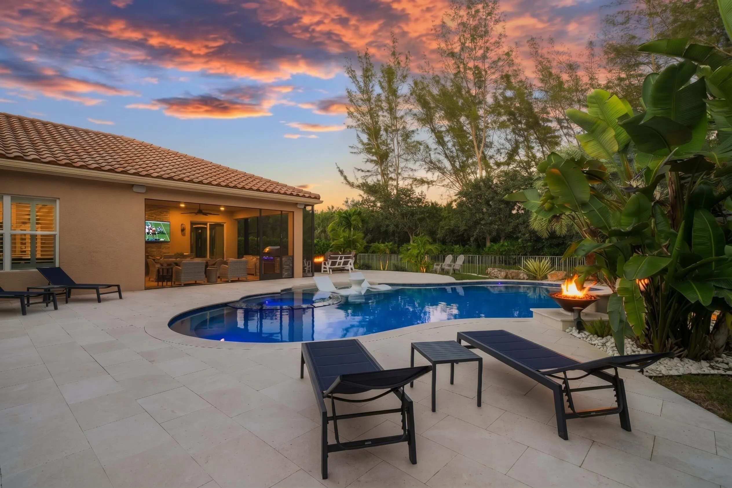 7630 Maywood Crest Drive