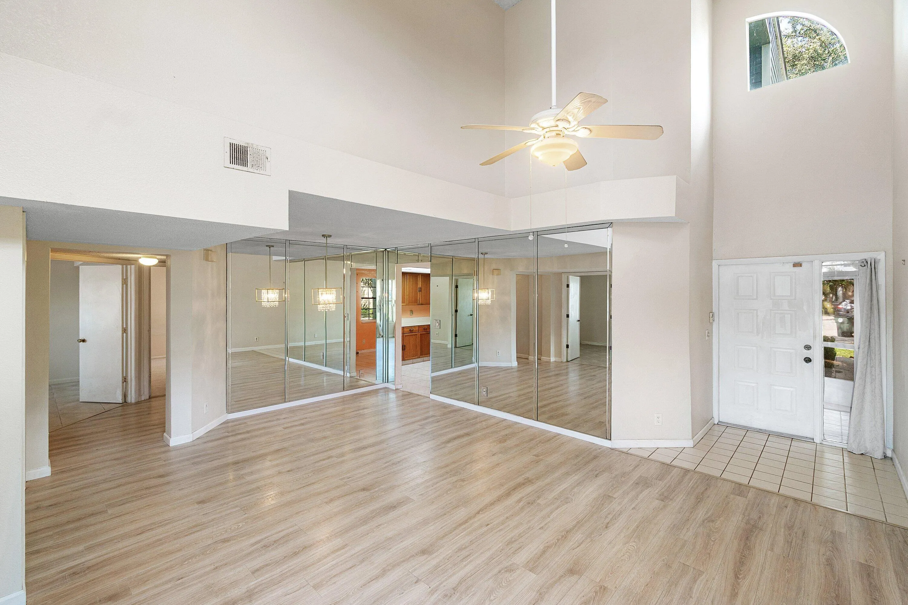 5272 BUCKHEAD Circle #01010
