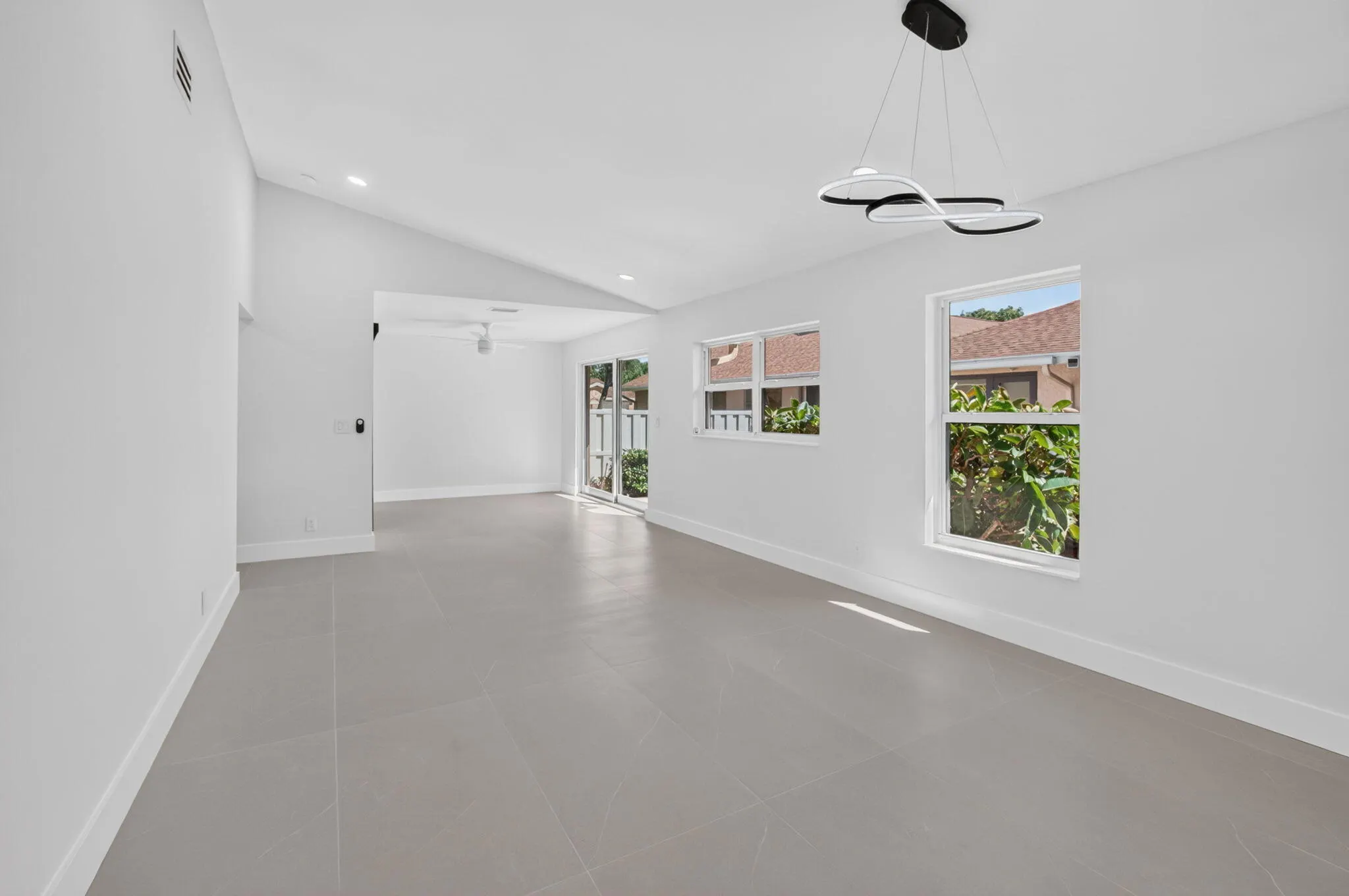 8279 Summerbreeze Lane