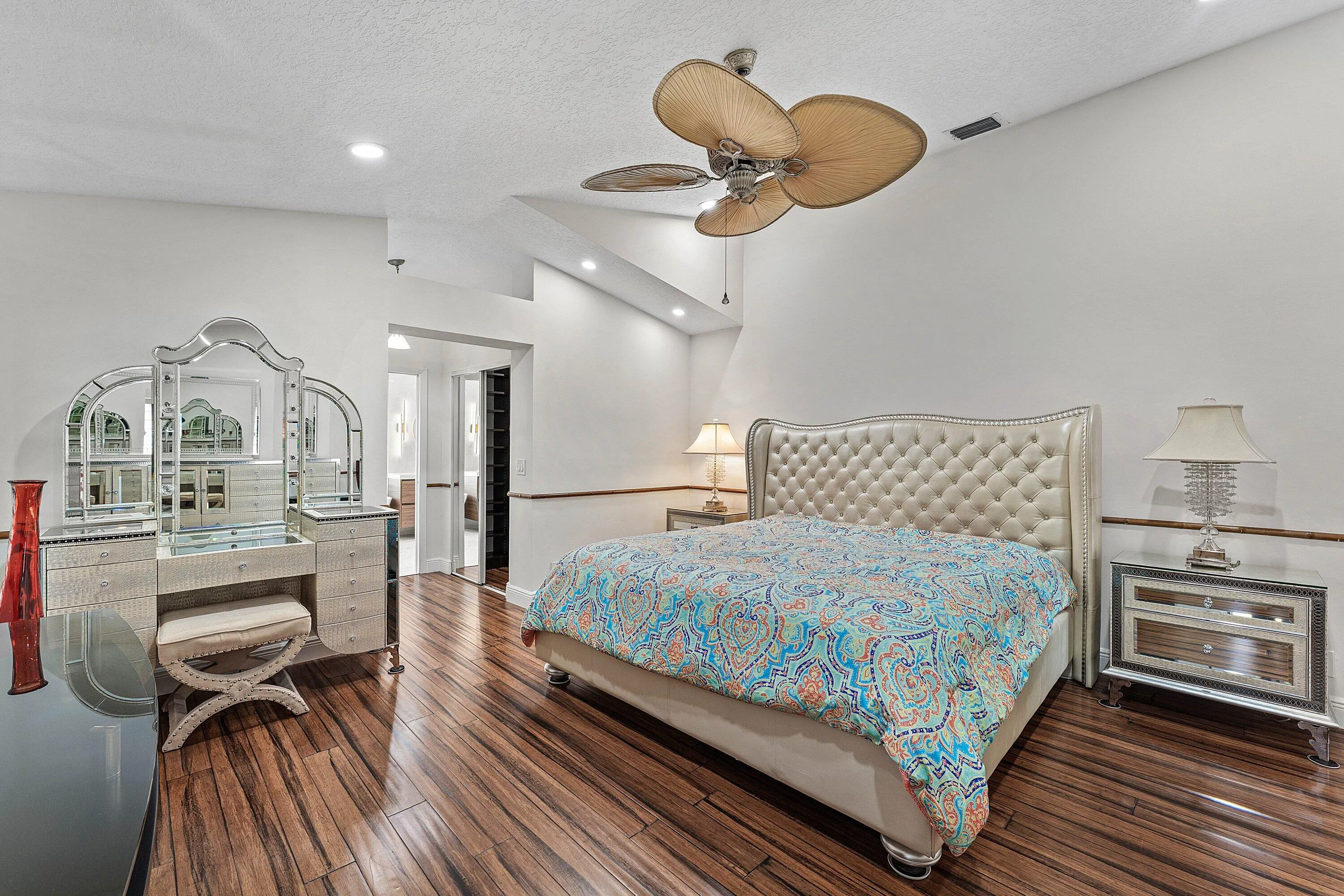6486 Brava Way