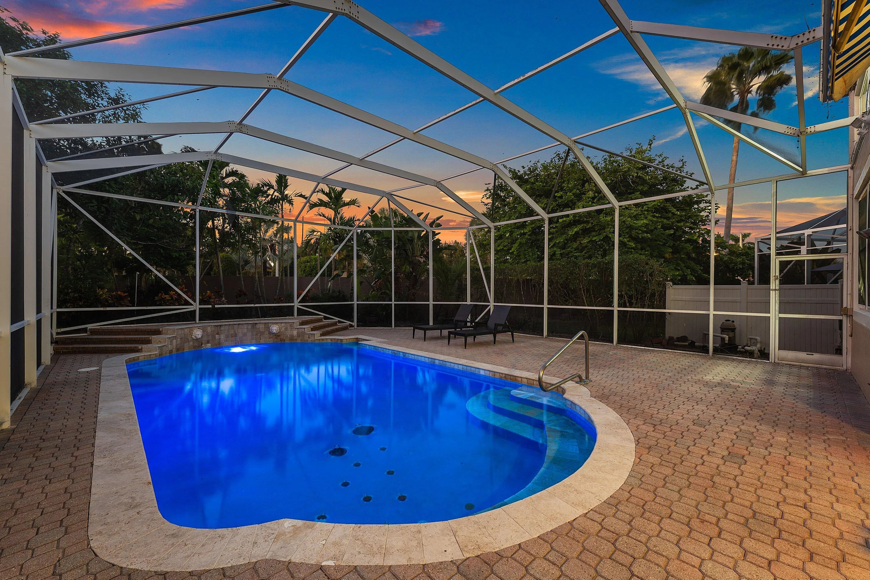 6486 Brava Way
