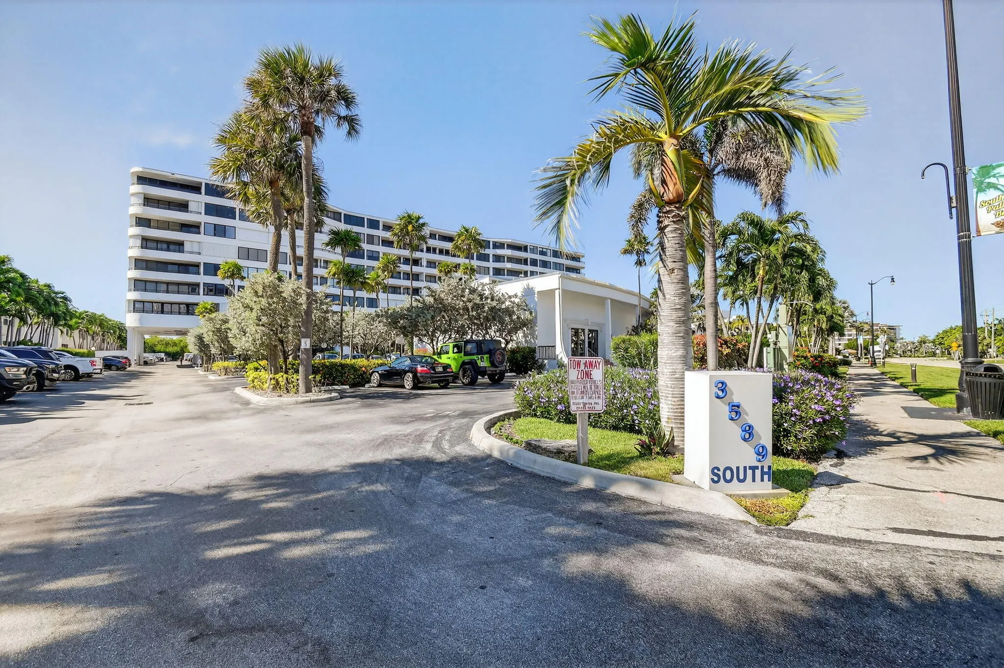 3589 S OCEAN Boulevard #303