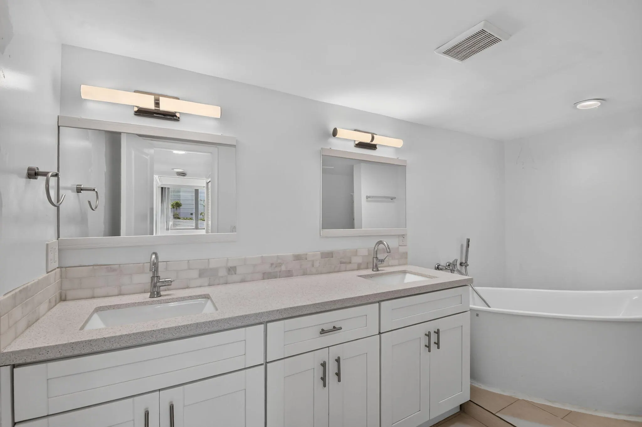 3589 S OCEAN Boulevard #303