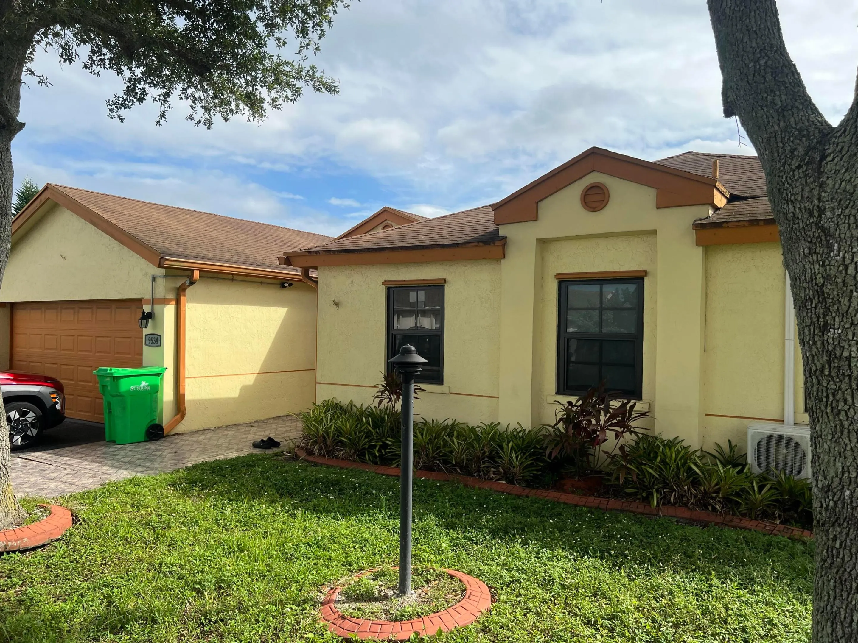 9534 NW 52ND Manor