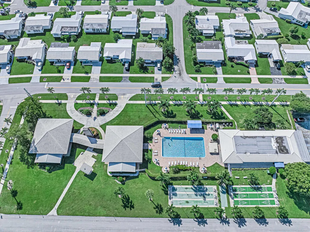 126 NW 14TH Street