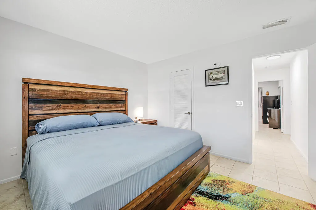 126 NW 14TH Street