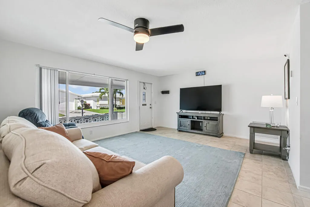126 NW 14TH Street