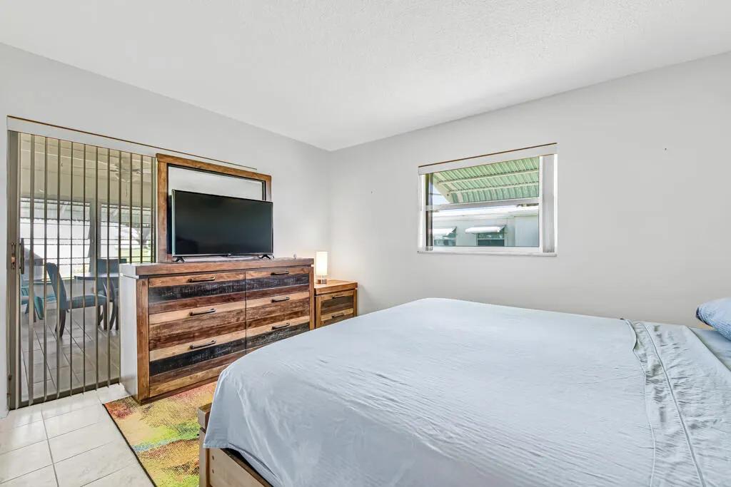 126 NW 14TH Street