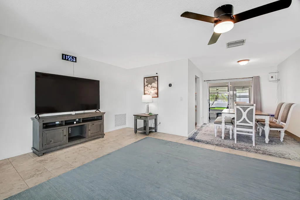 126 NW 14TH Street
