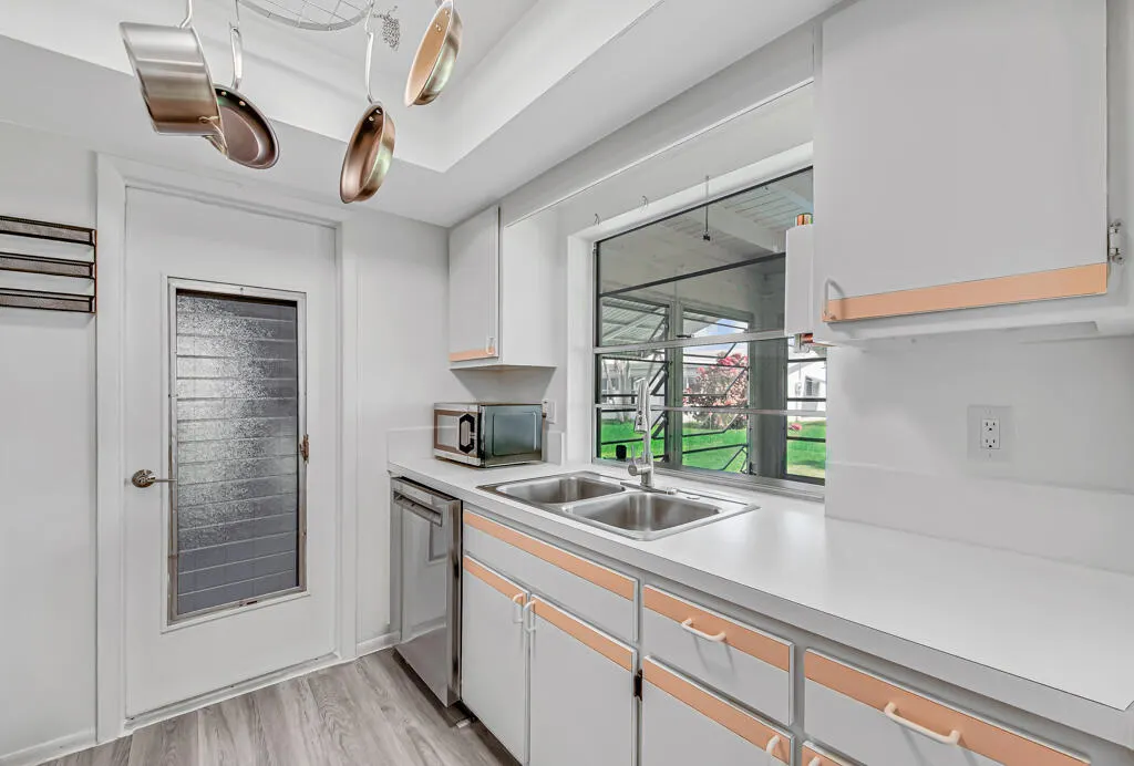 126 NW 14TH Street