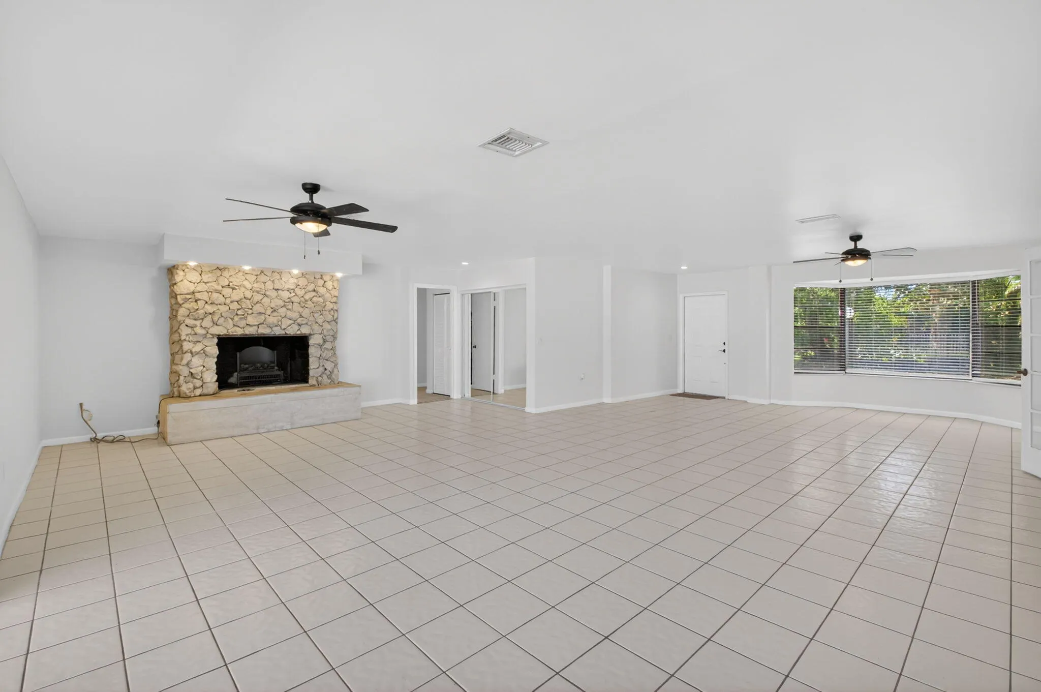 10157 La Reina Road