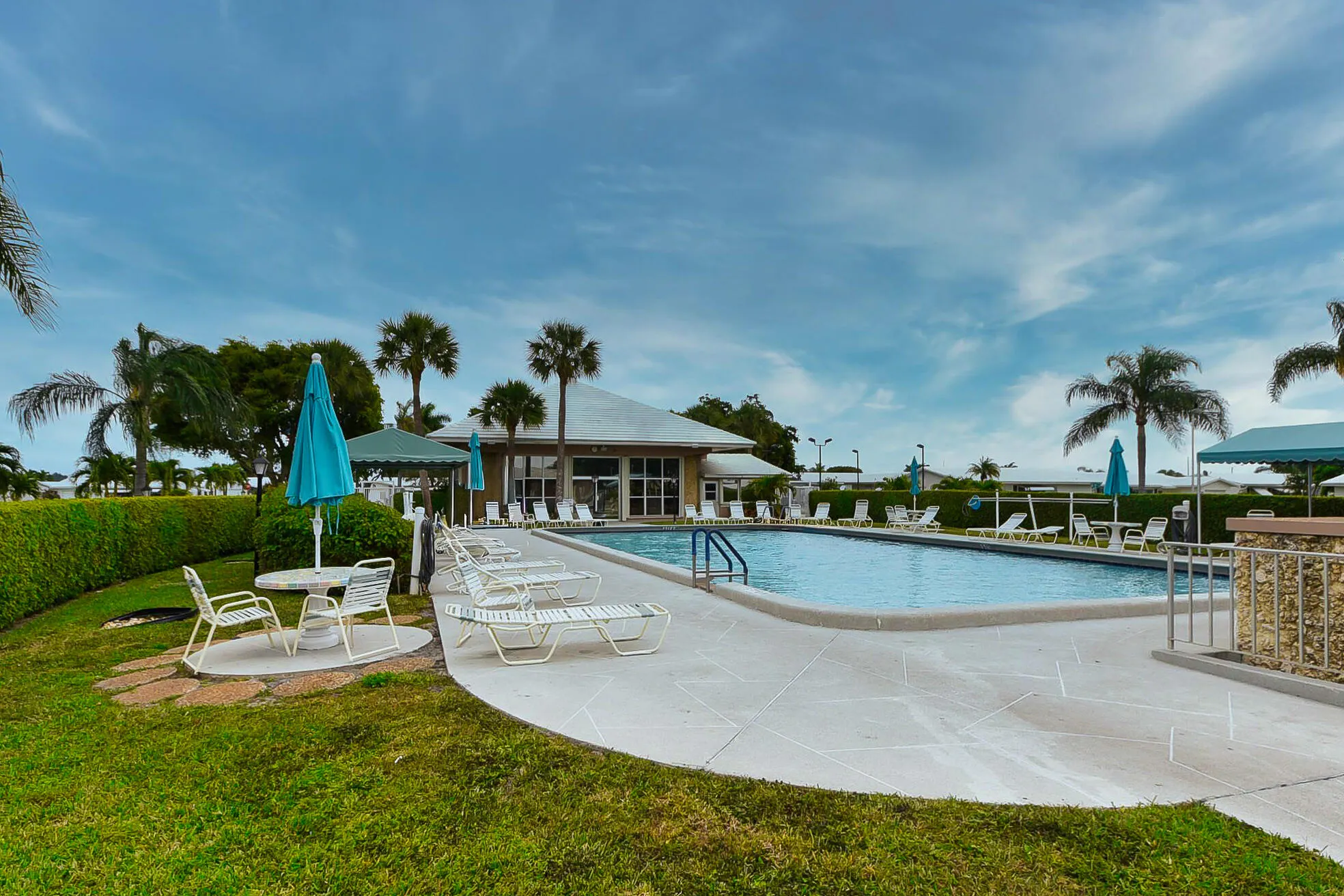 708 SW 18TH Street