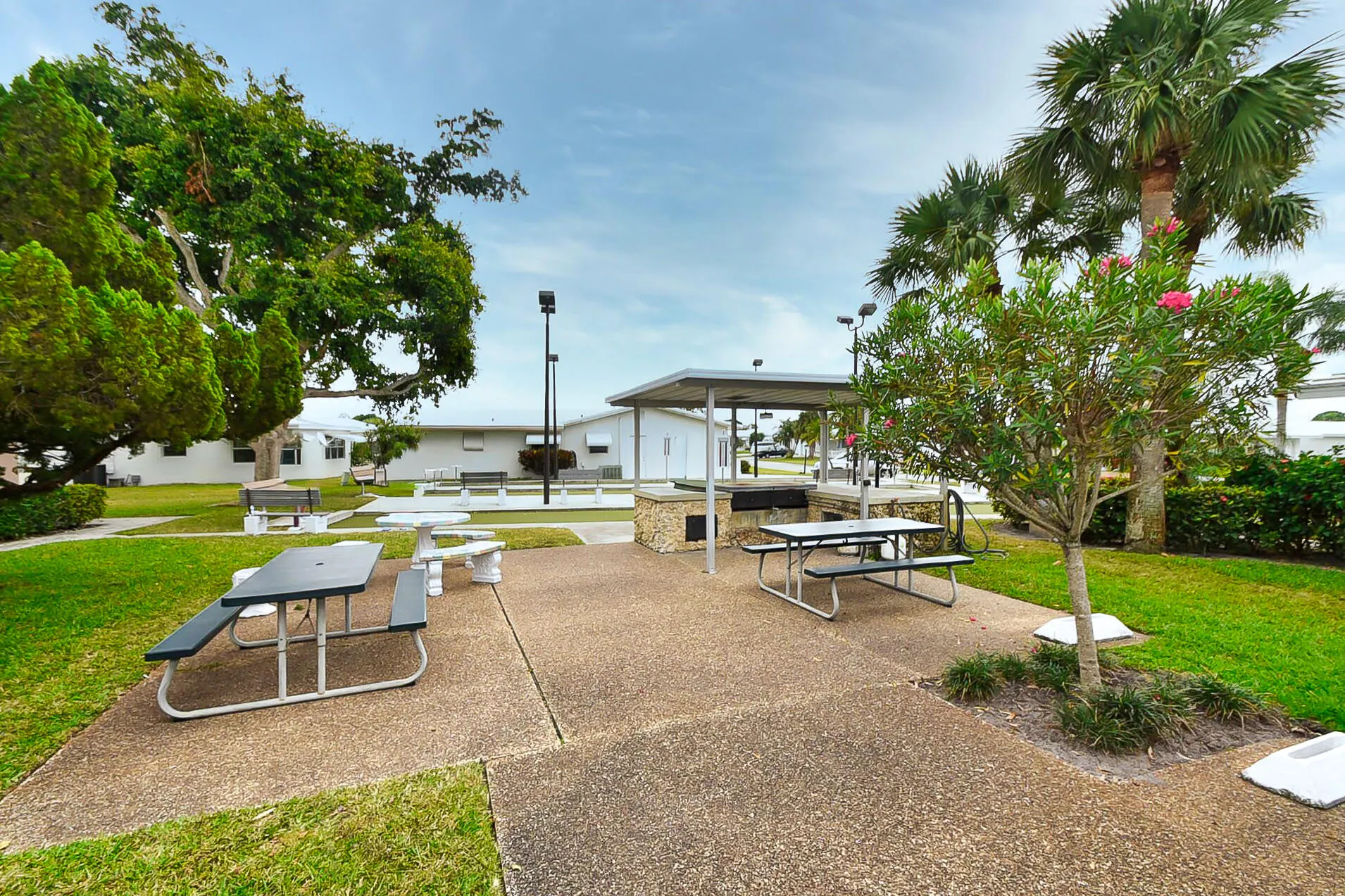 708 SW 18TH Street