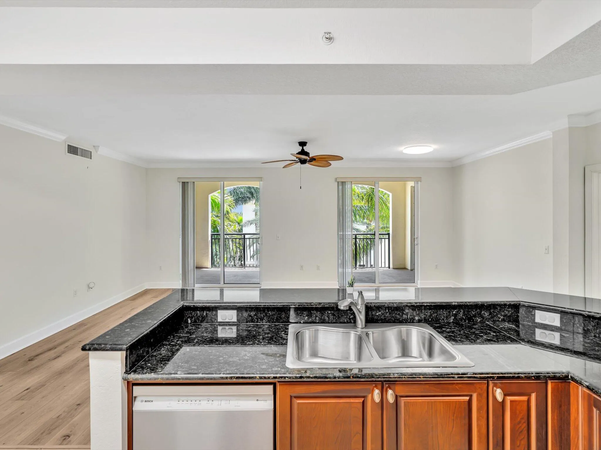 1405 RENAISSANCE Way #405
