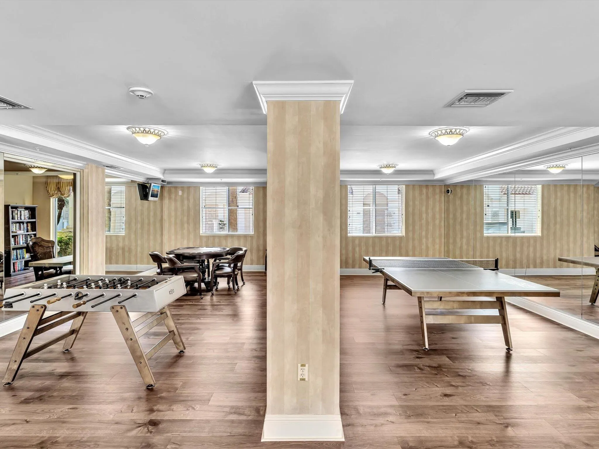 1405 RENAISSANCE Way #405