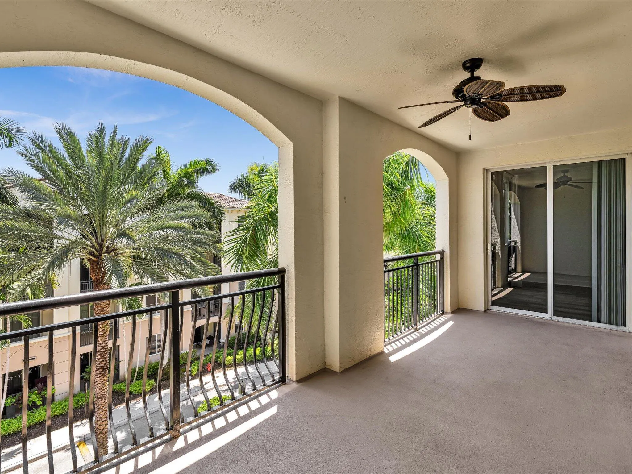 1405 RENAISSANCE Way #405