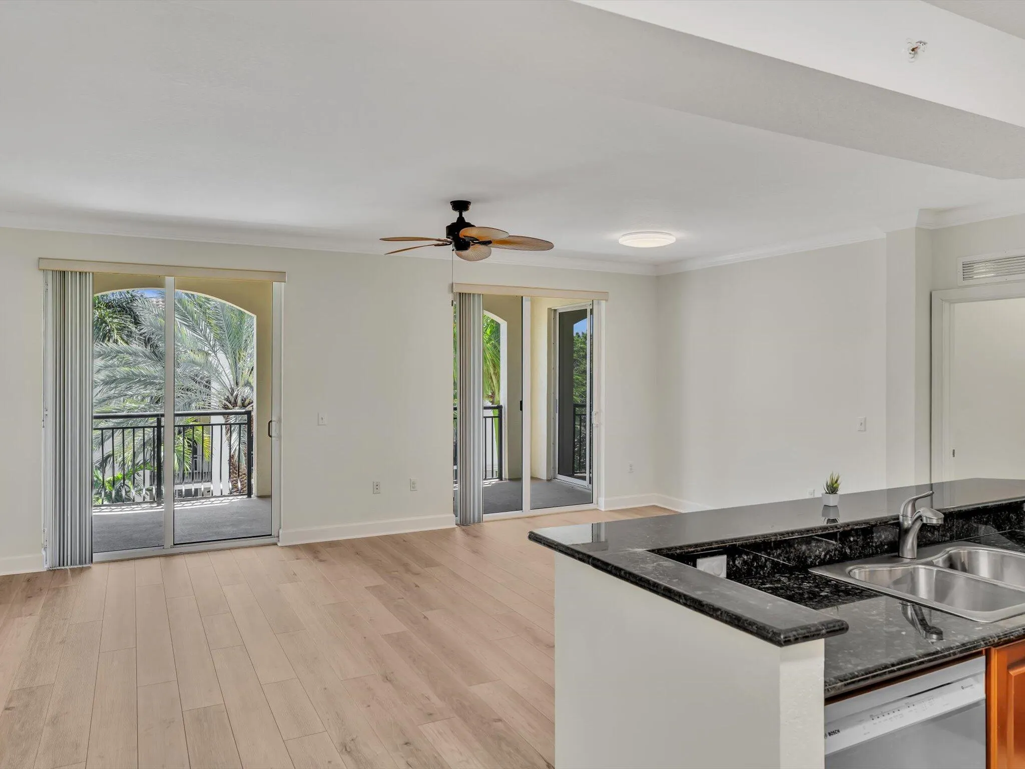 1405 RENAISSANCE Way #405