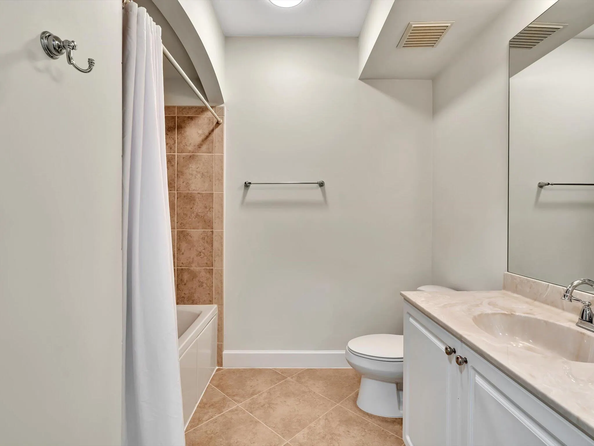 1405 RENAISSANCE Way #405