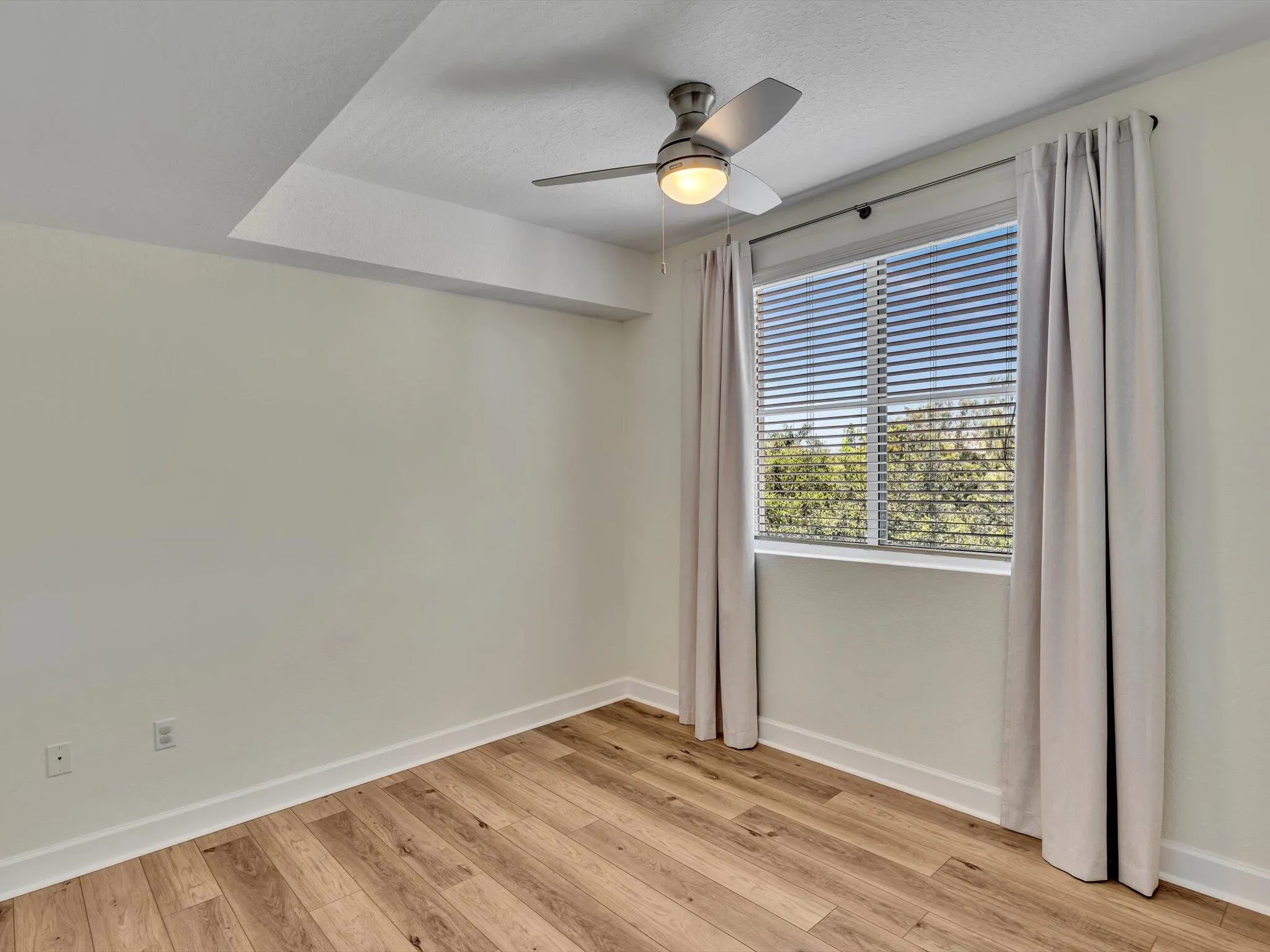 1405 RENAISSANCE Way #405