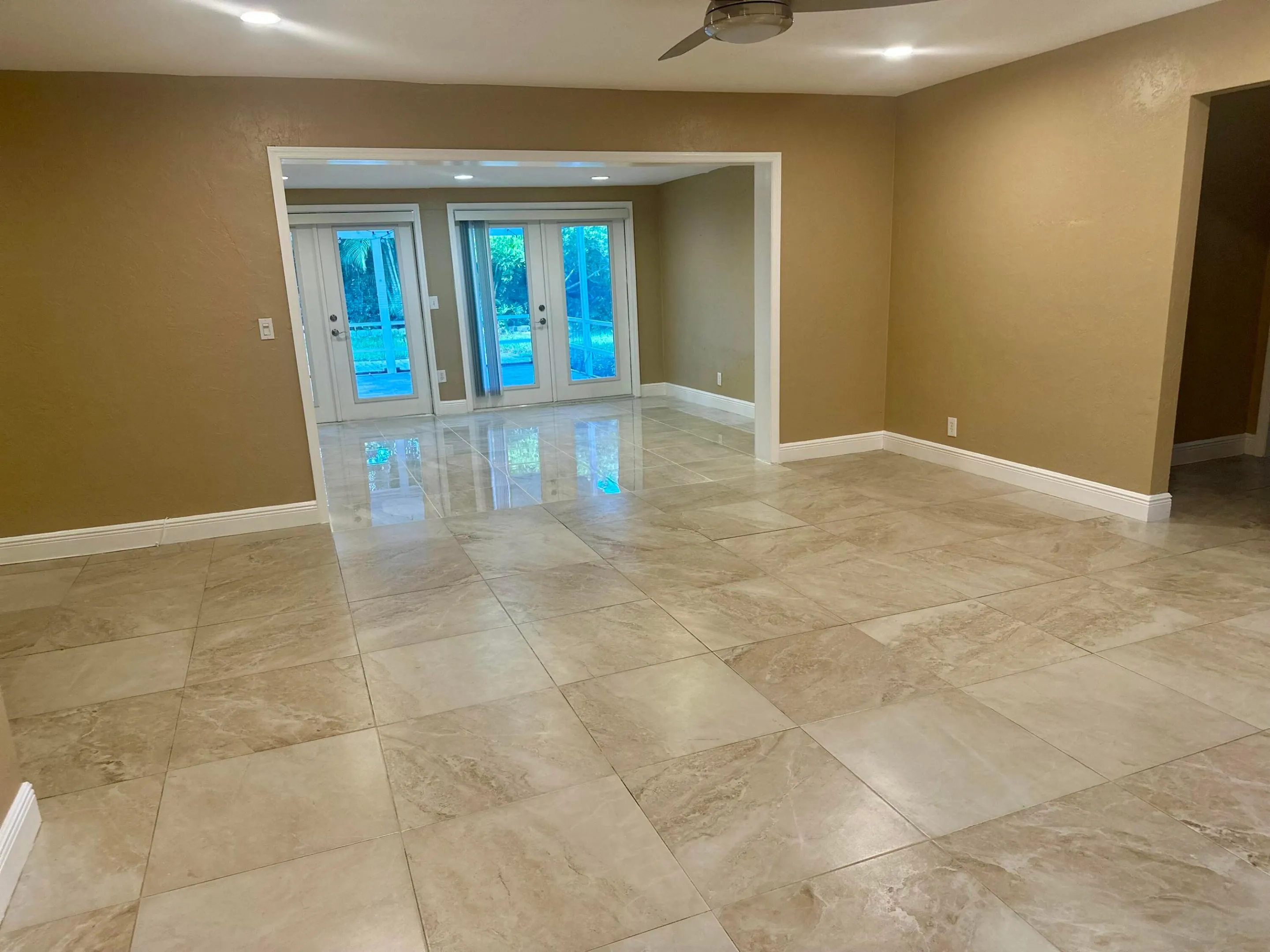 1083 SW 25th Place
