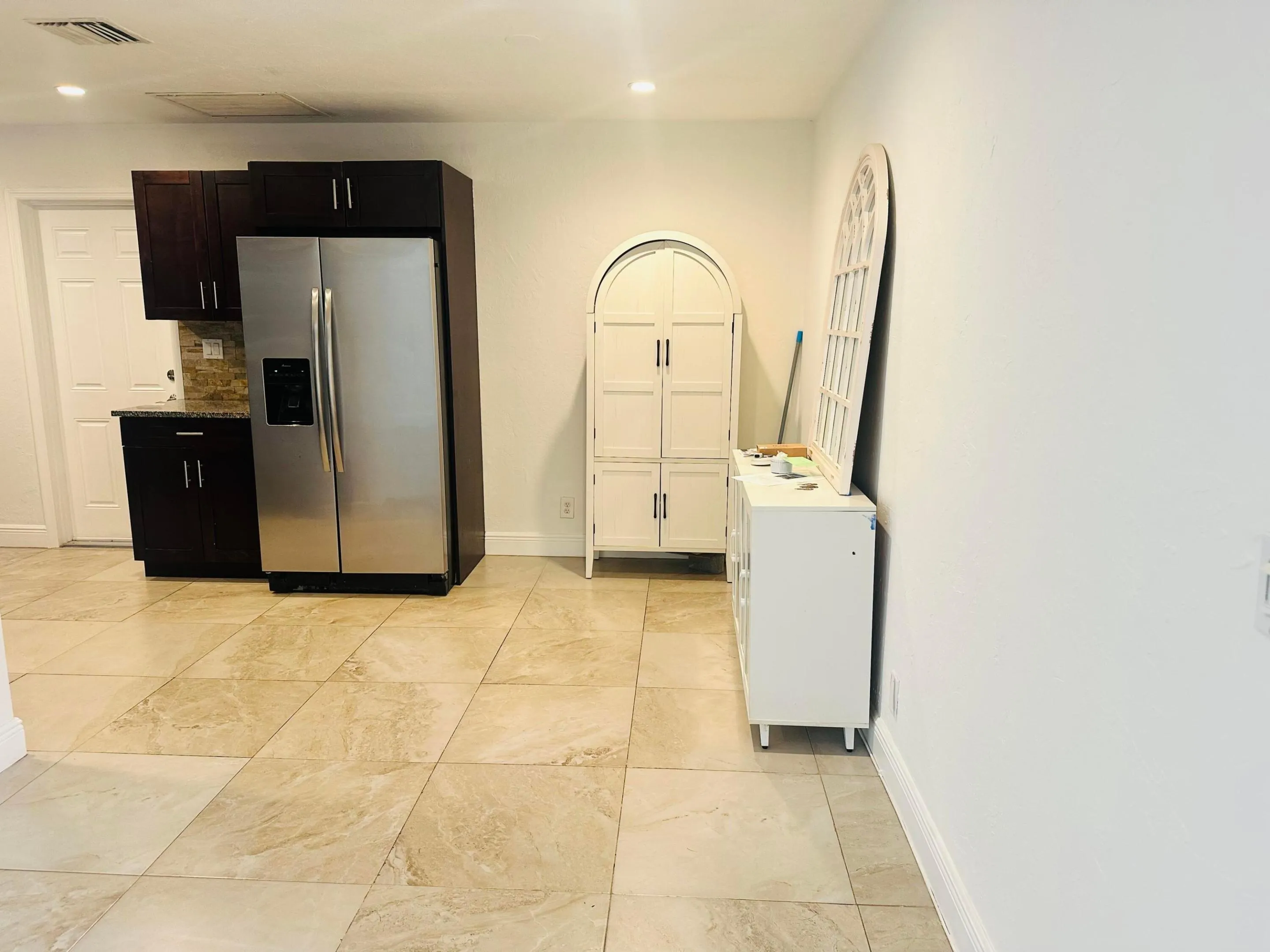 1083 SW 25th Place