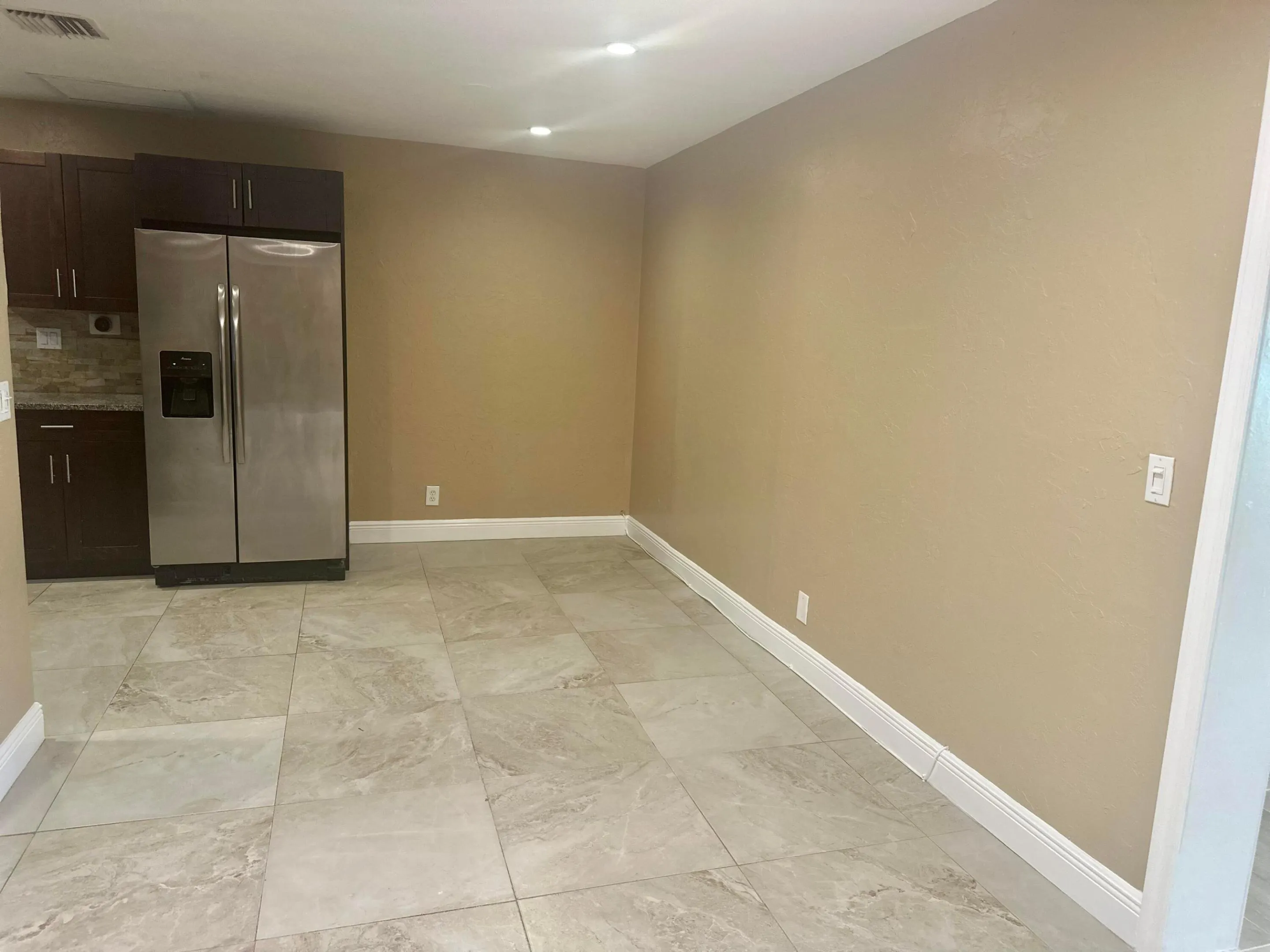 1083 SW 25th Place