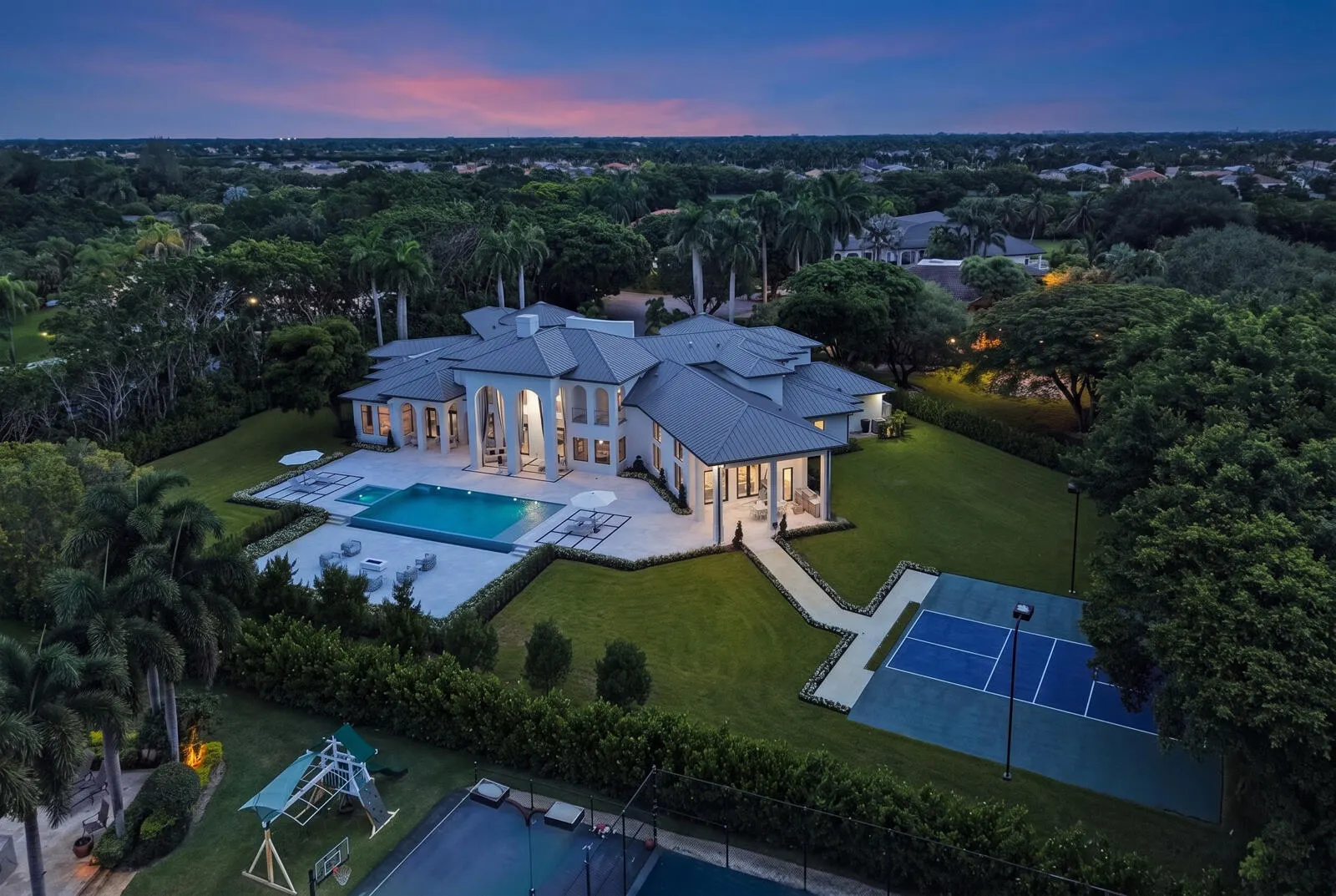 18283 DAYBREAK Drive