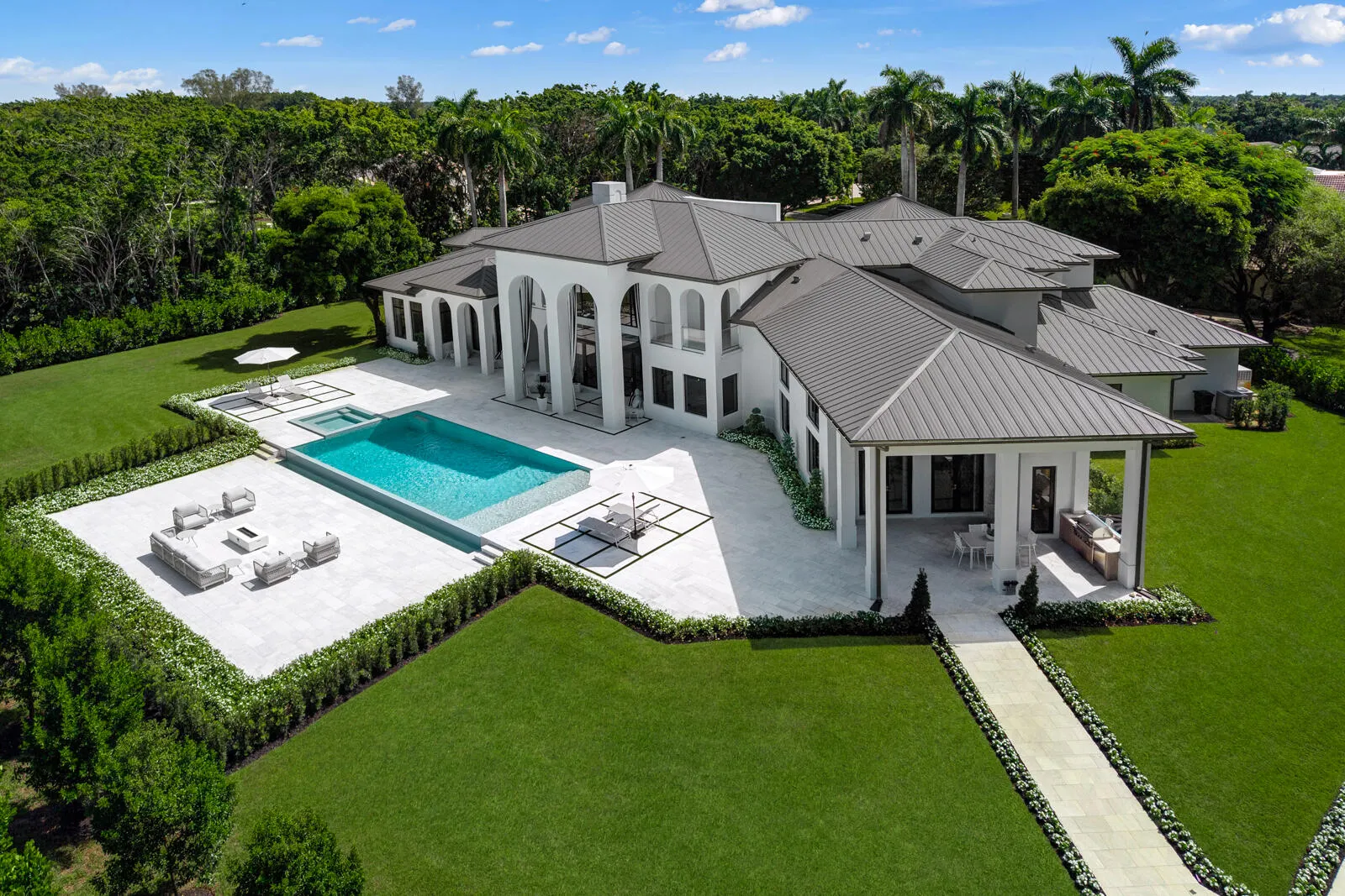 18283 DAYBREAK Drive