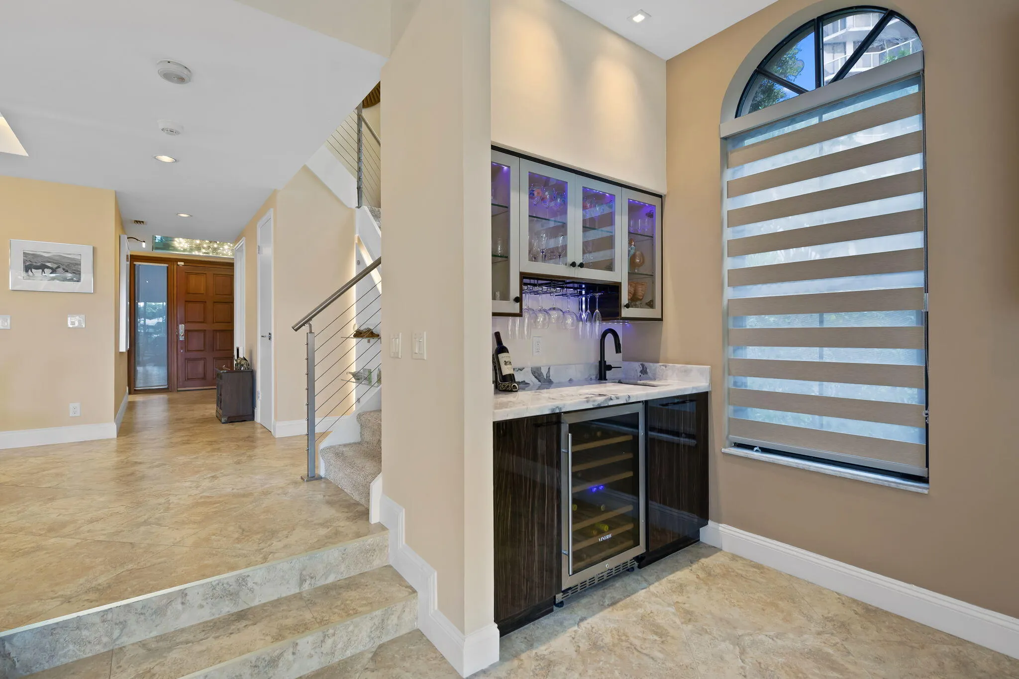 3602 YACHT CLUB Drive #401