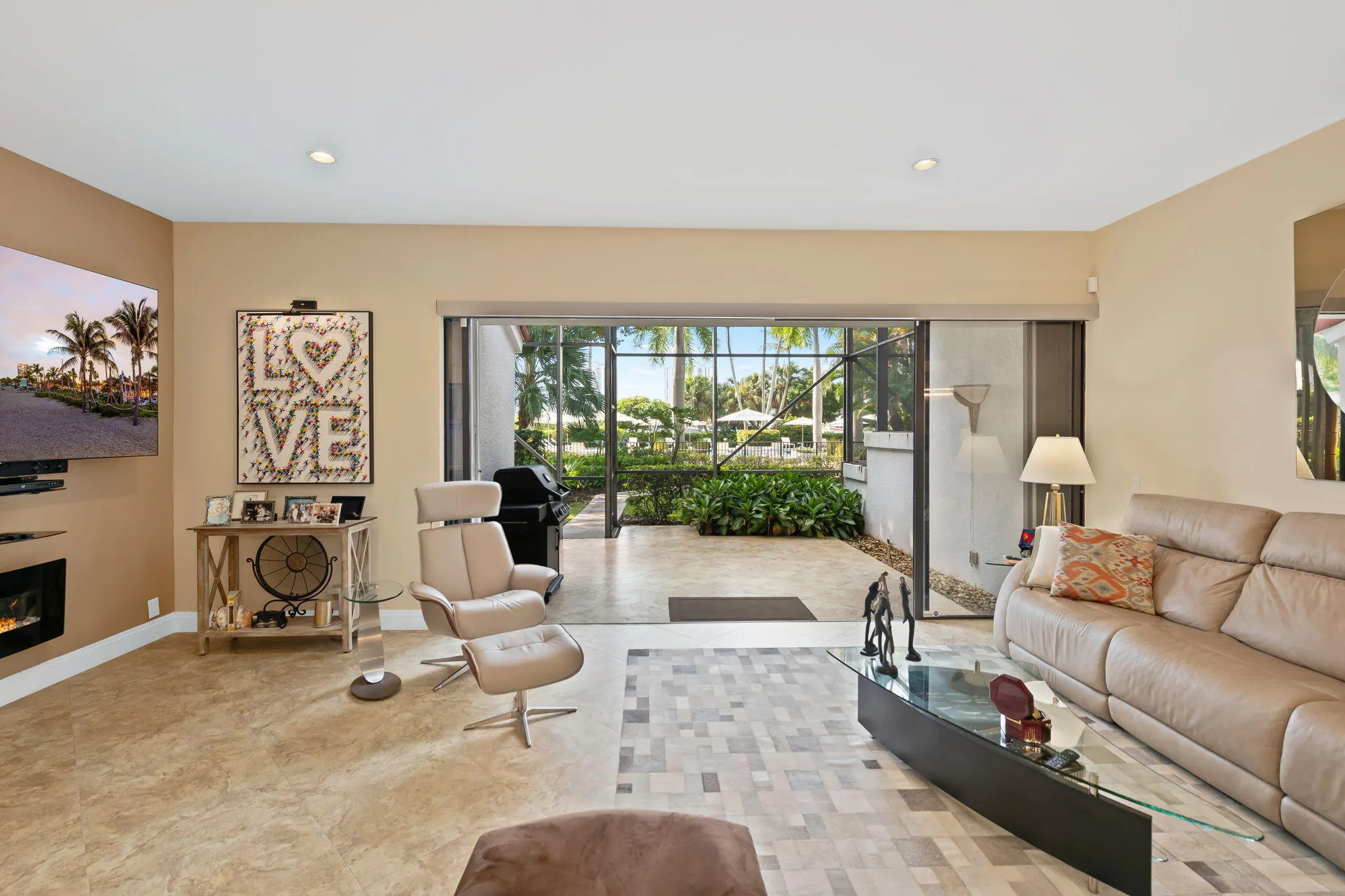 3602 YACHT CLUB Drive #401