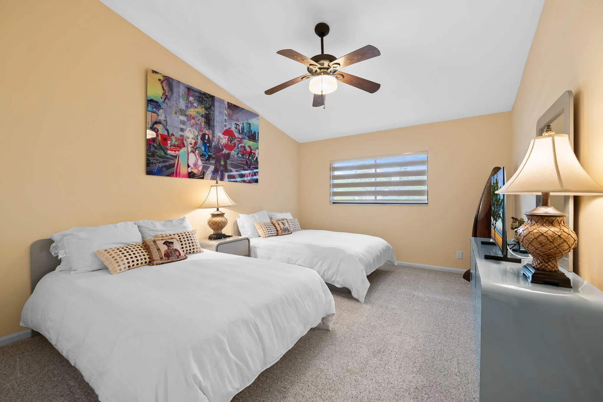 3602 YACHT CLUB Drive #401