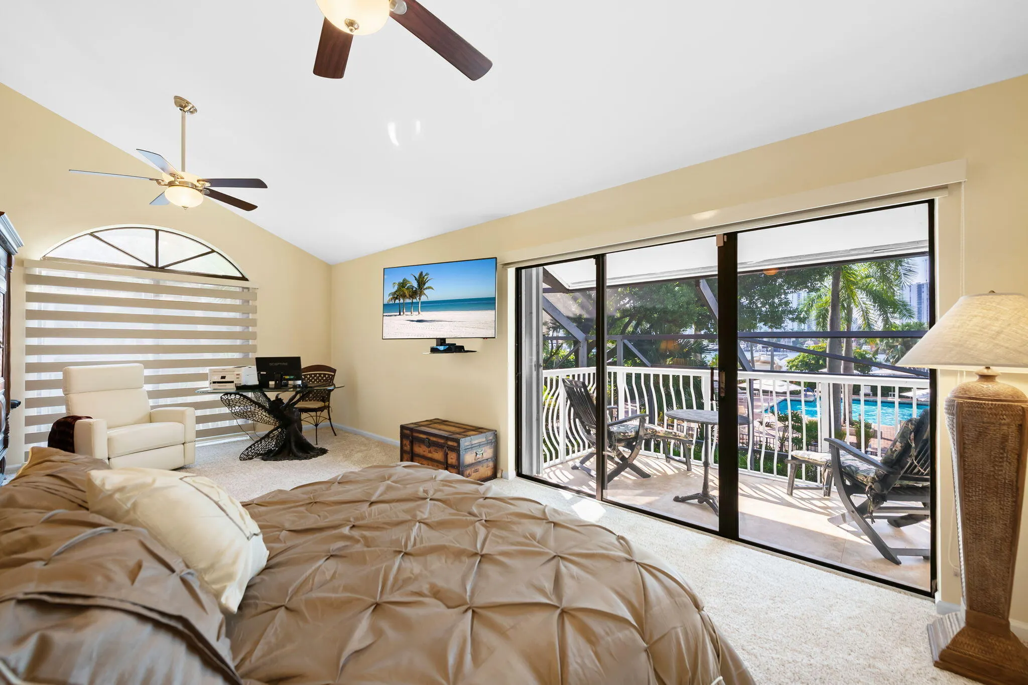3602 YACHT CLUB Drive #401