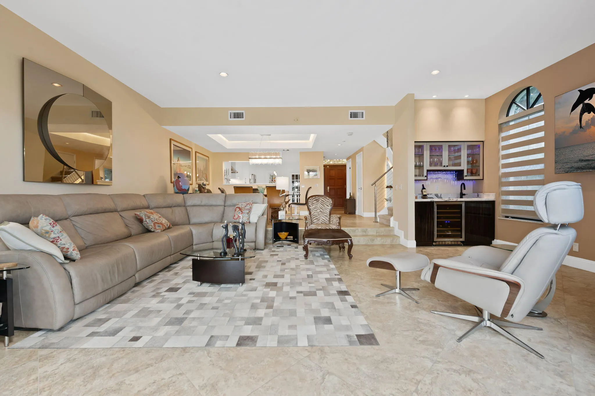 3602 YACHT CLUB Drive #401
