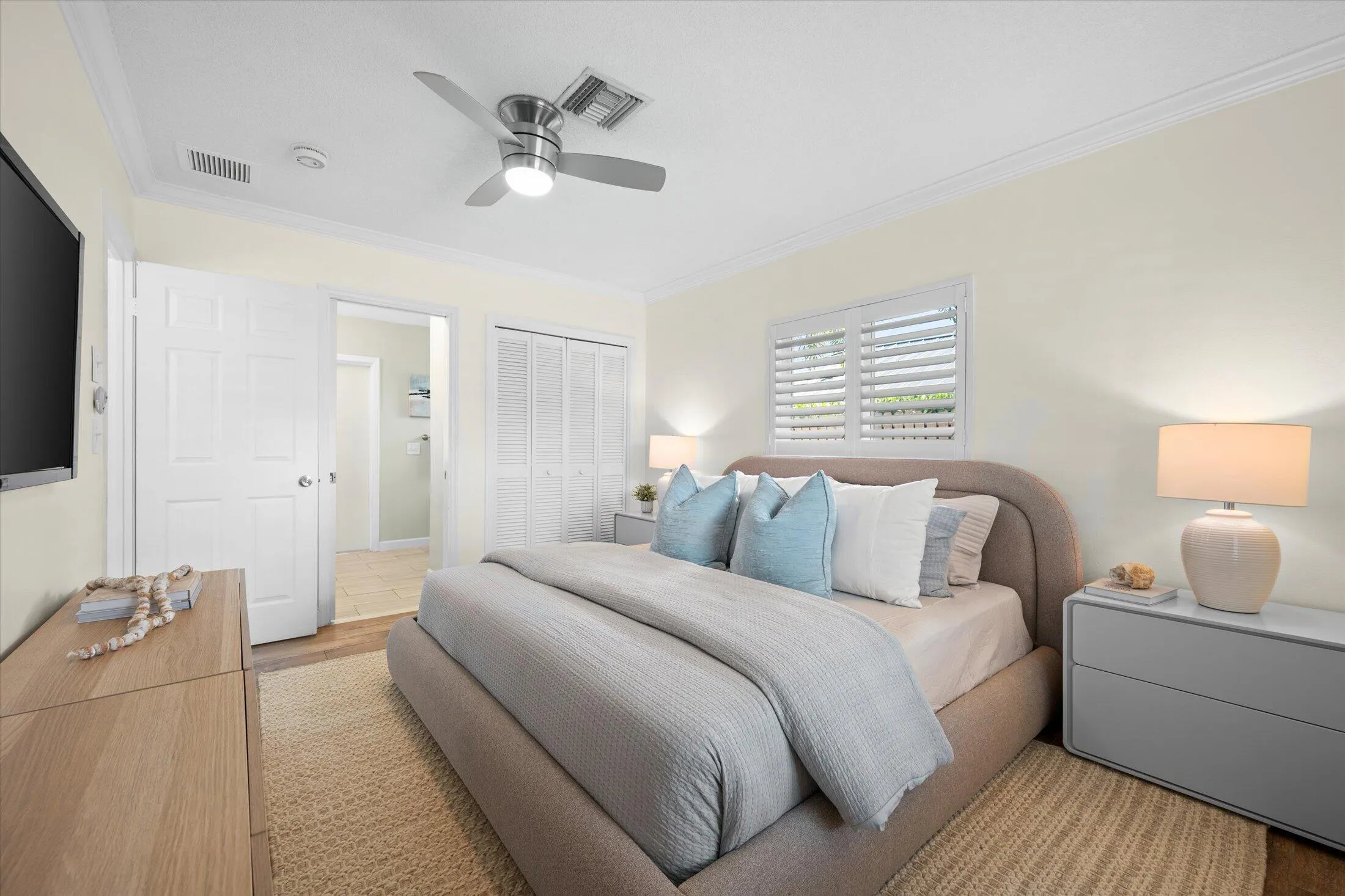 336 NW 11TH Avenue