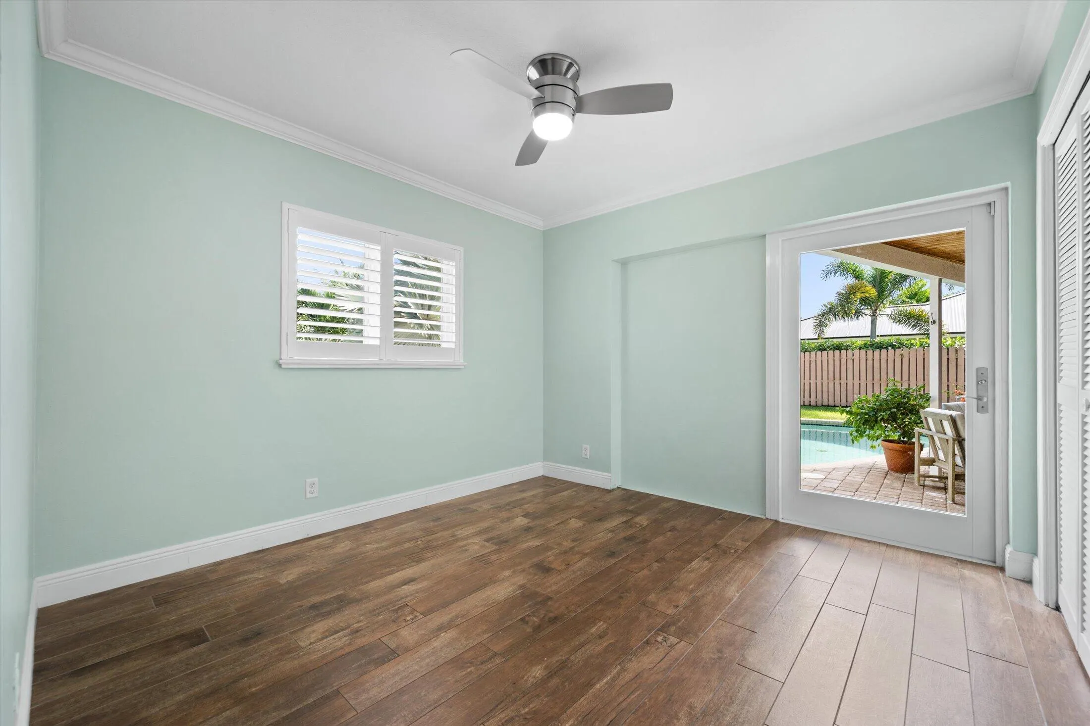 336 NW 11TH Avenue