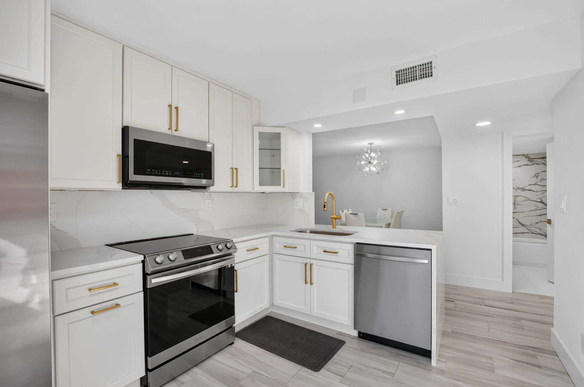 15450 PEMBRIDGE Avenue #163
