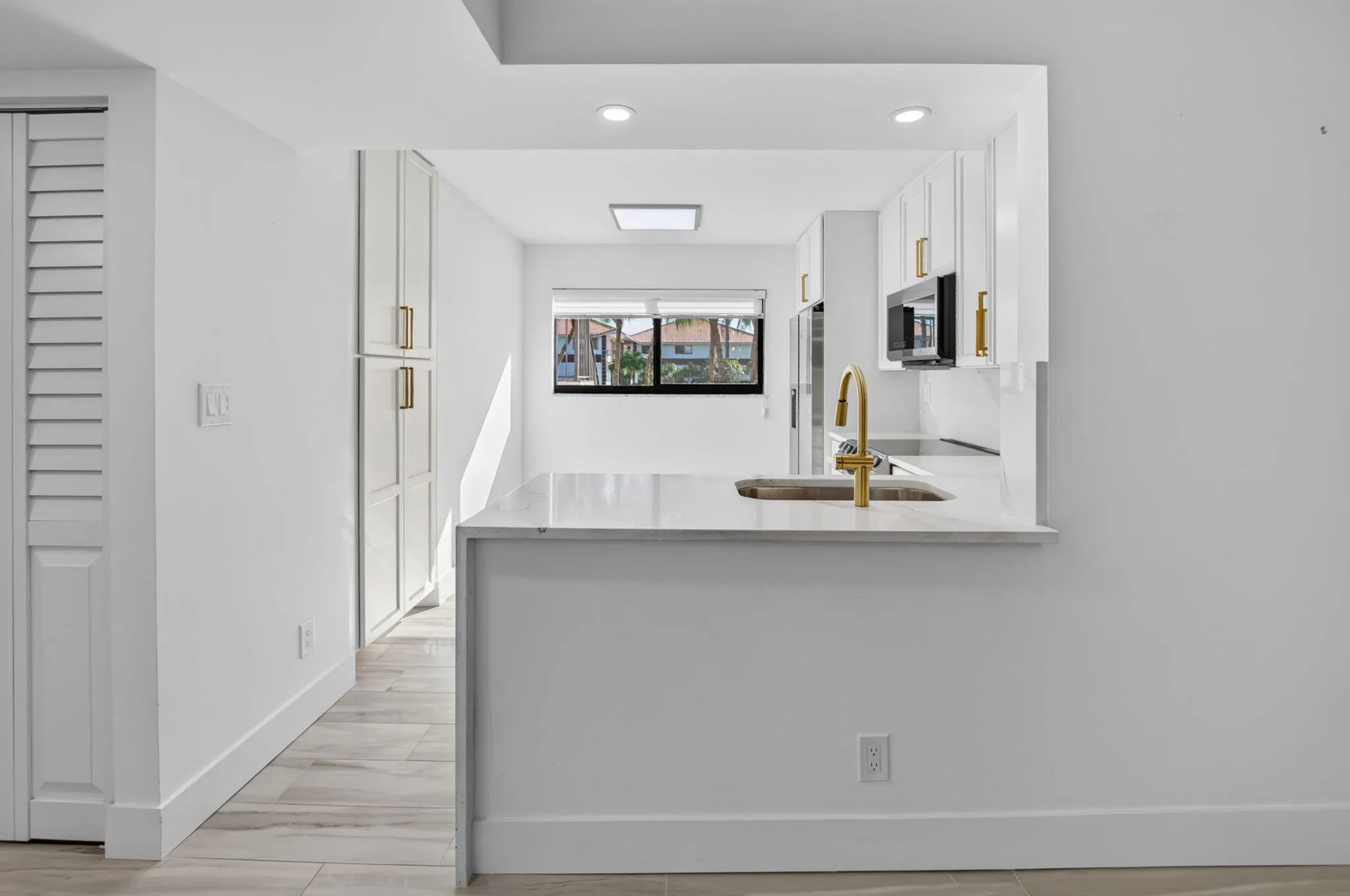 15450 PEMBRIDGE Avenue #163