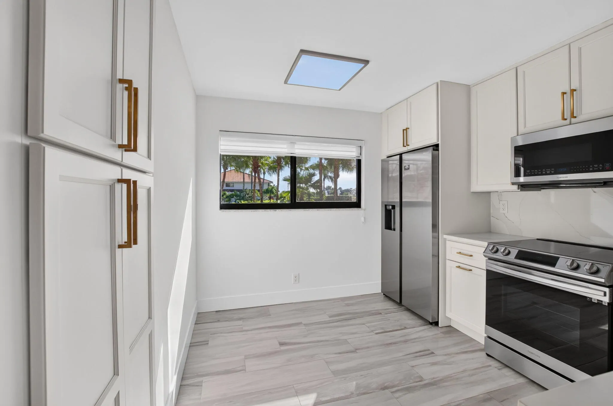 15450 PEMBRIDGE Avenue #163