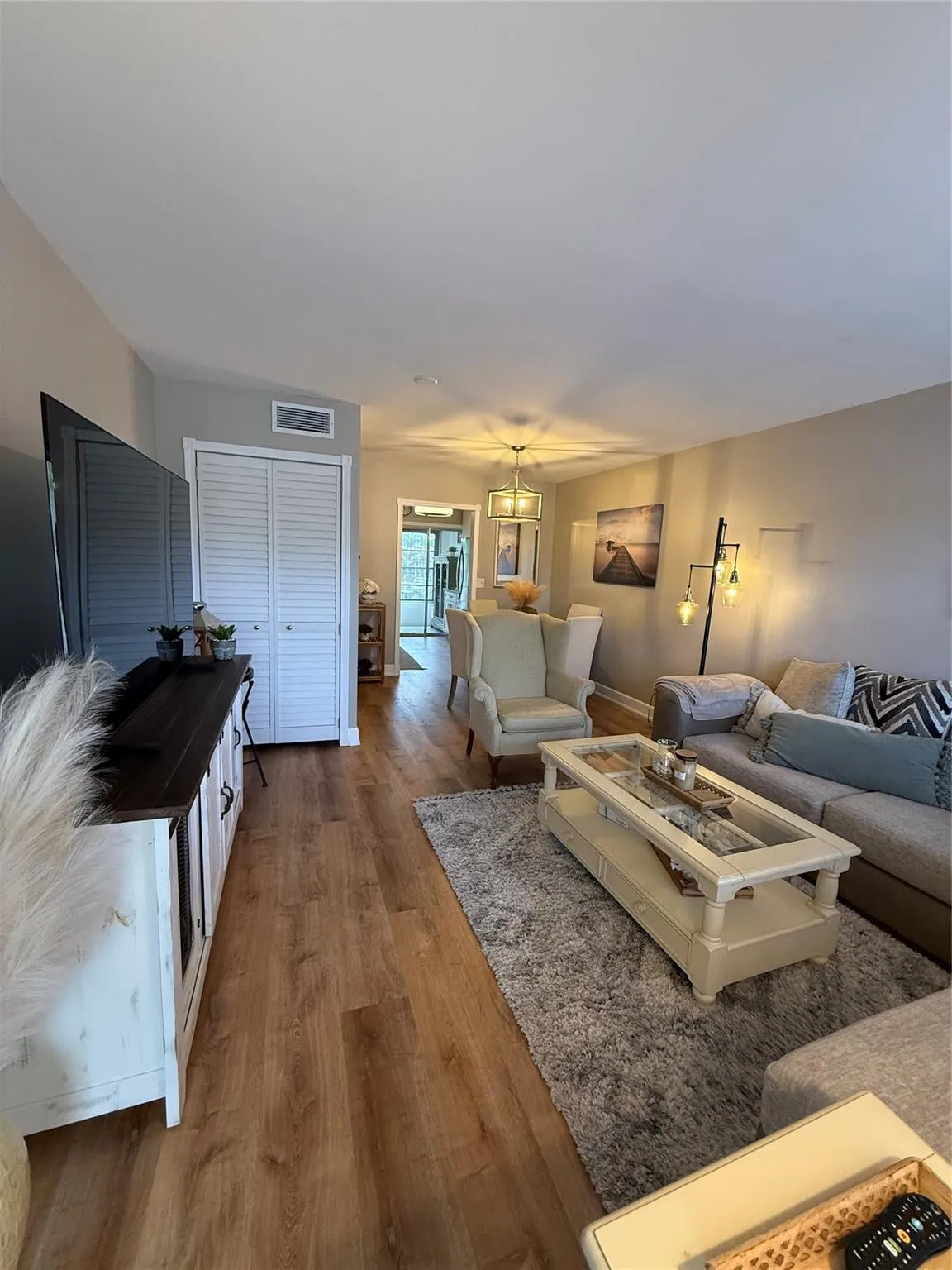 22 ABBEY Lane #205