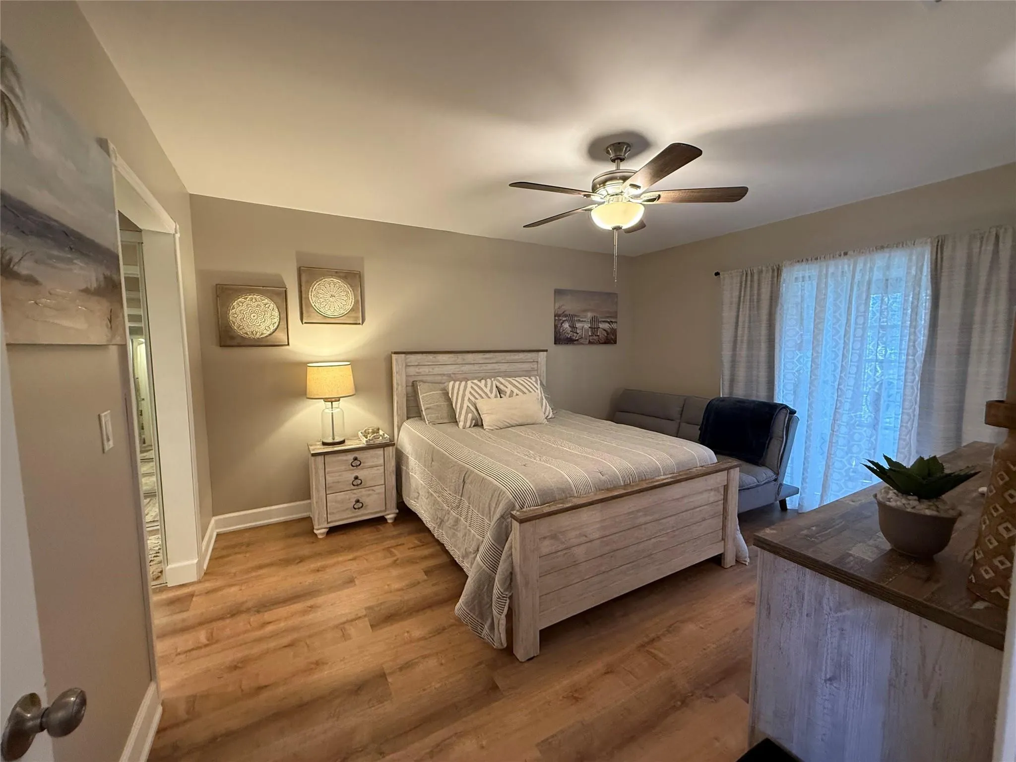22 ABBEY Lane #205
