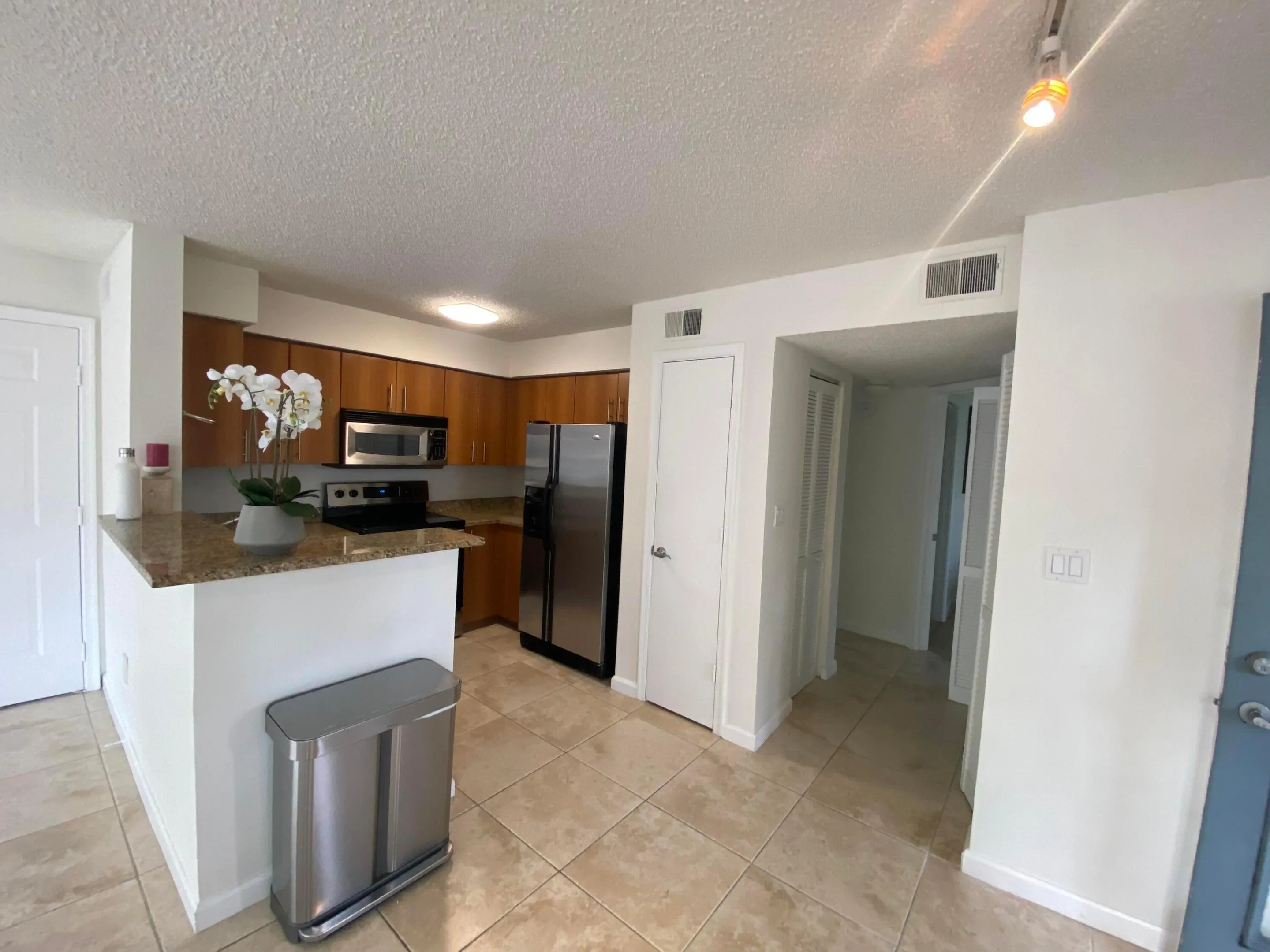1020 CRYSTAL Way #H