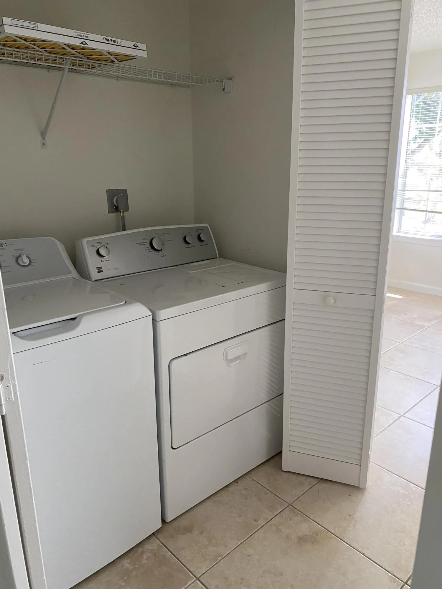 1020 CRYSTAL Way #H