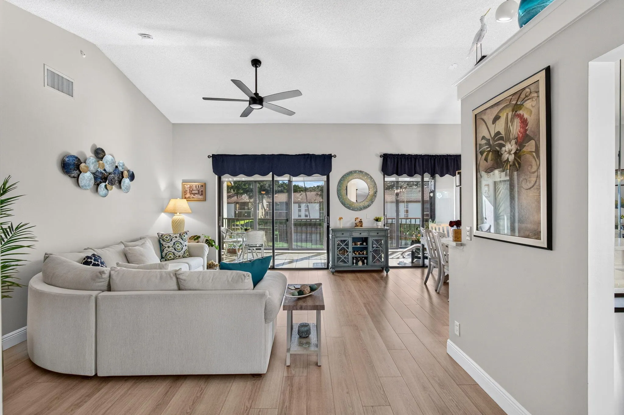 10383 S Circle Lake Drive #202