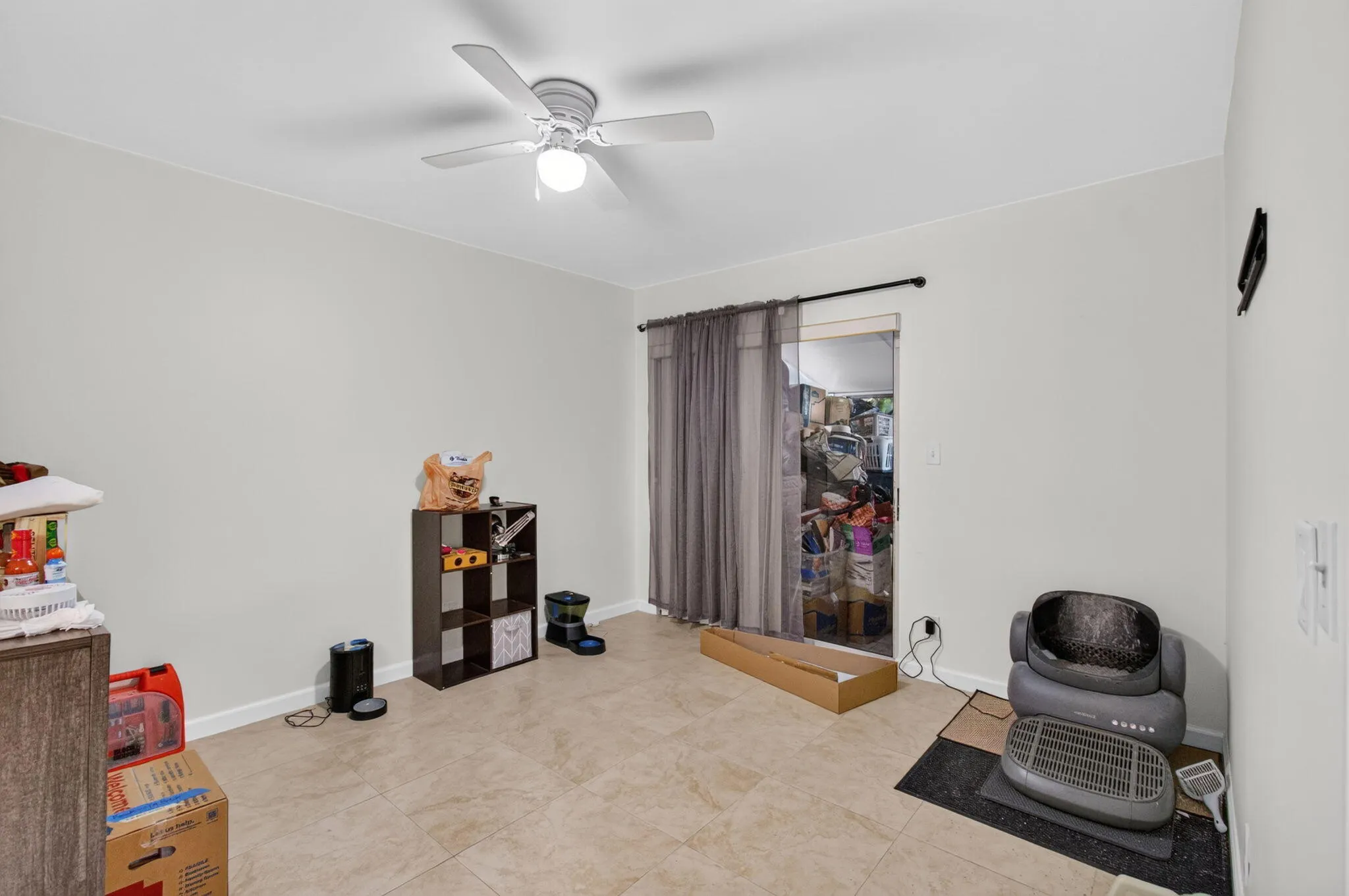 7420 CHAMPAGNE Place