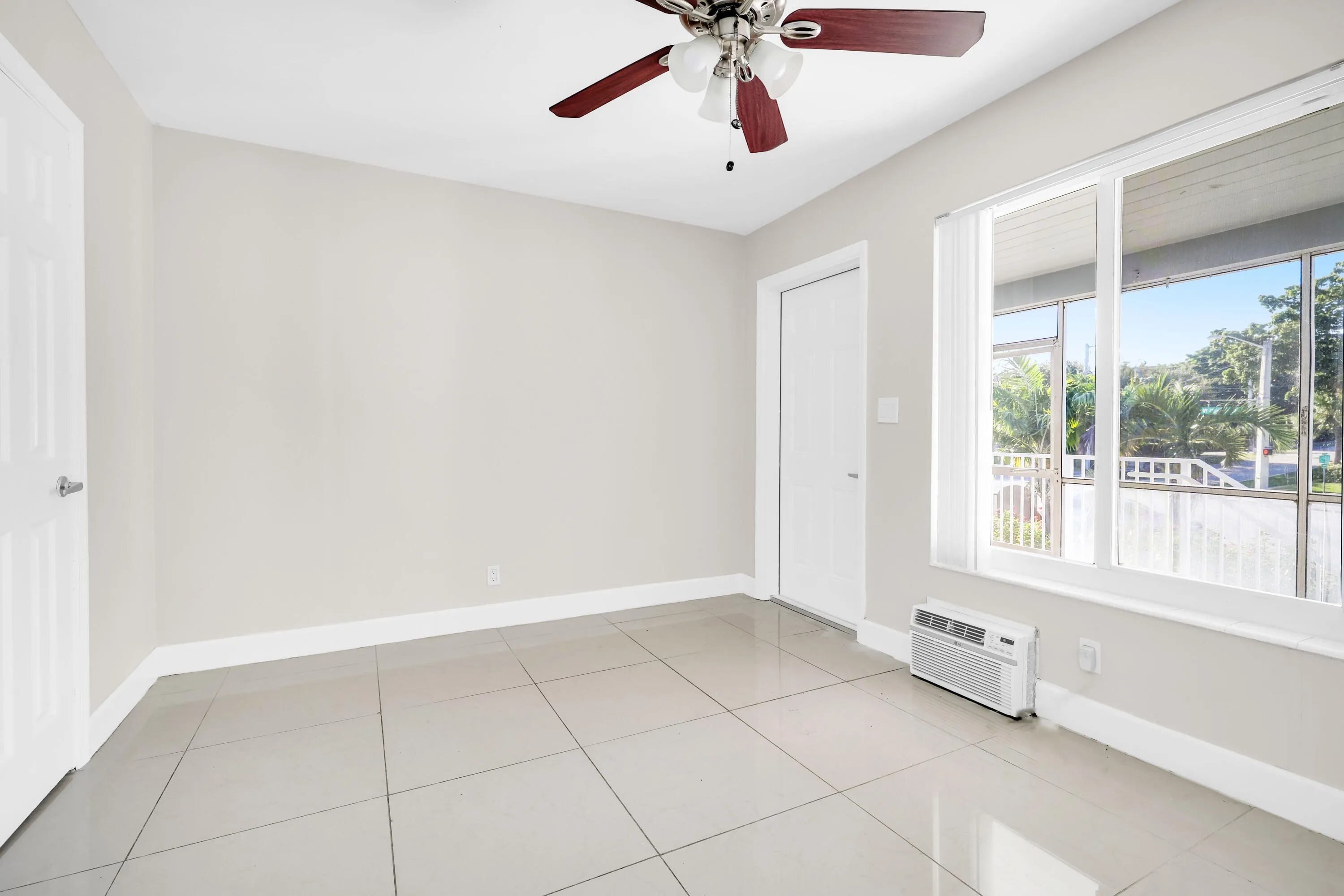 431 W CAMINO REAL #14