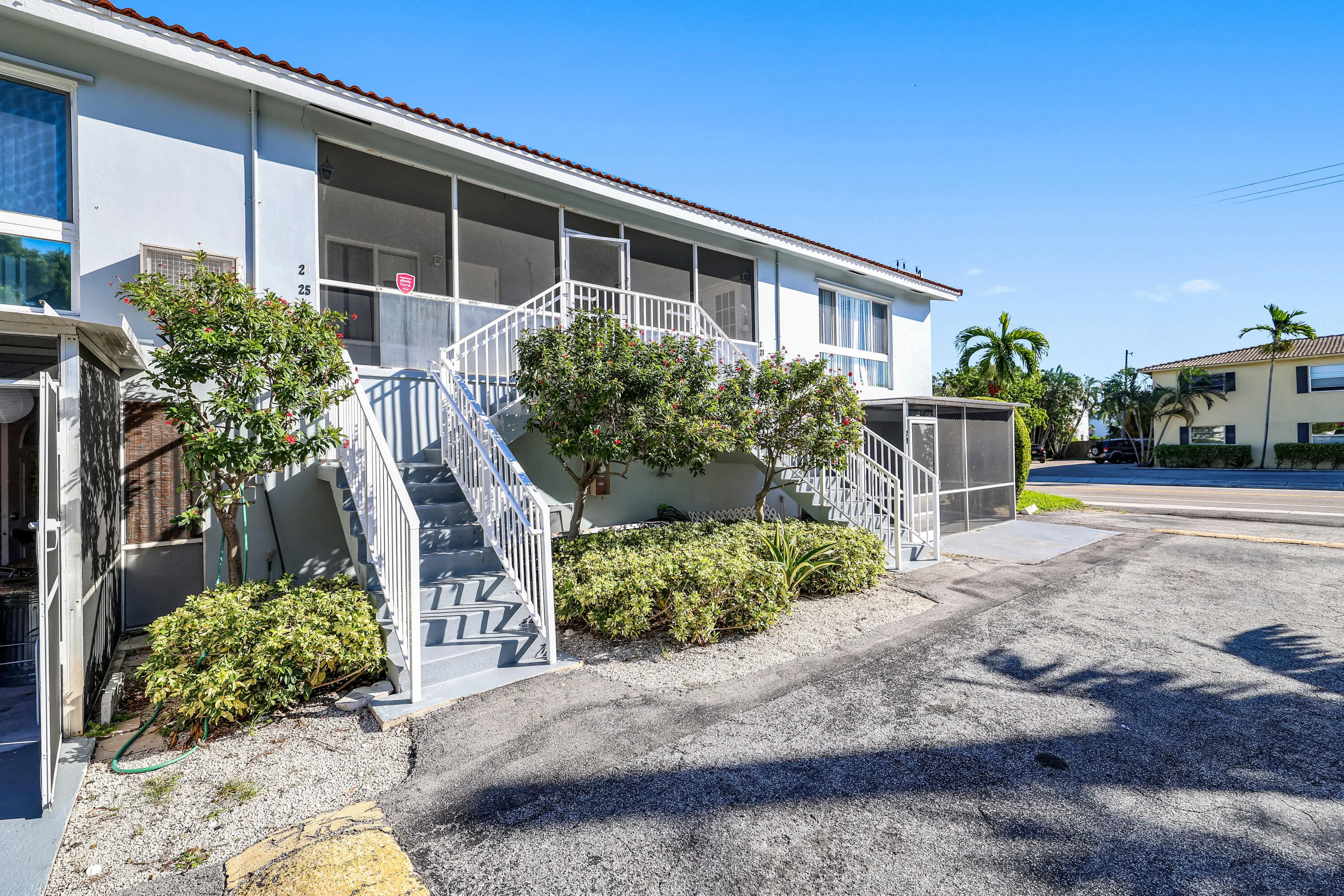 431 W CAMINO REAL #14