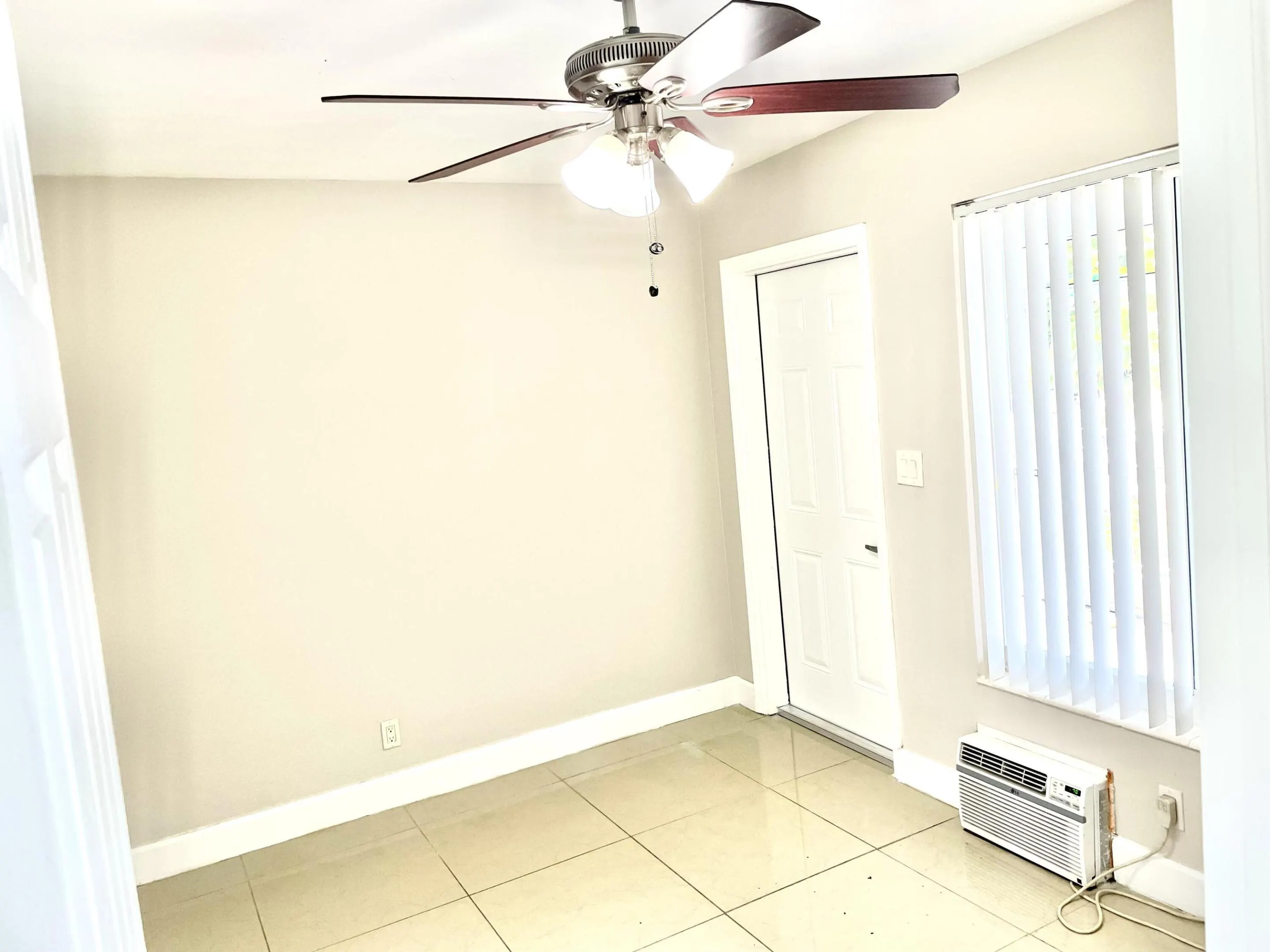 431 W CAMINO REAL #14
