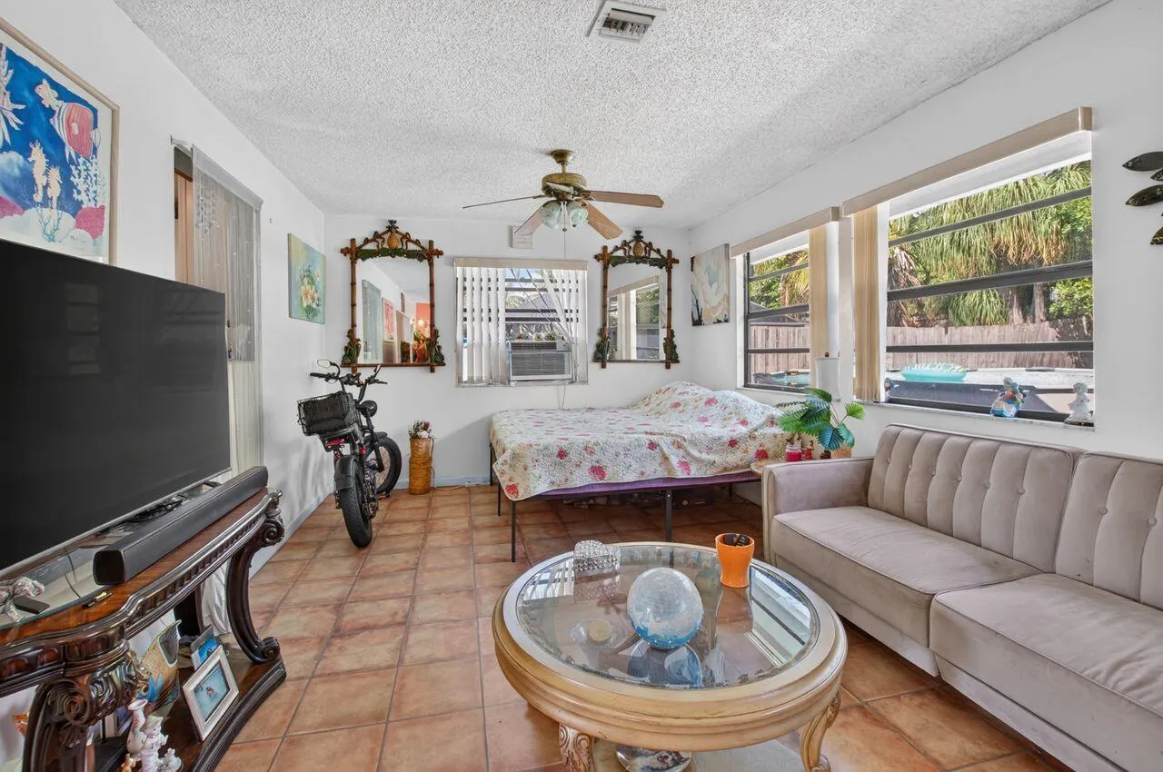 731 SW 1st Court