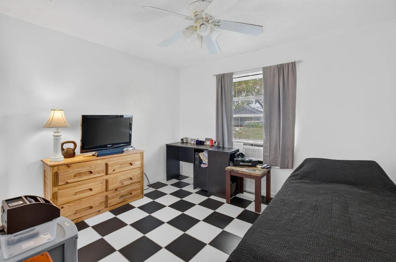 731 SW 1st Court