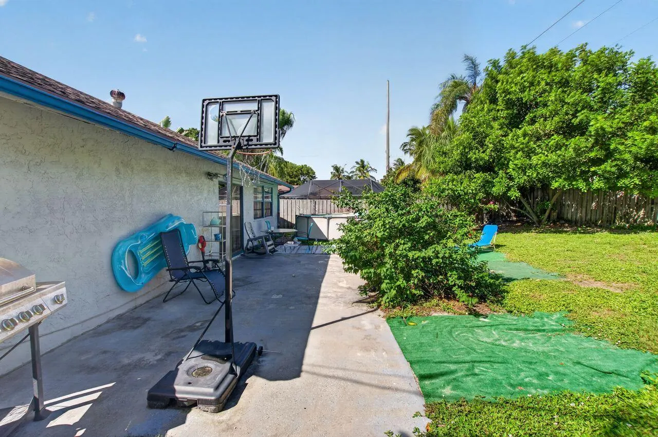 731 SW 1st Court